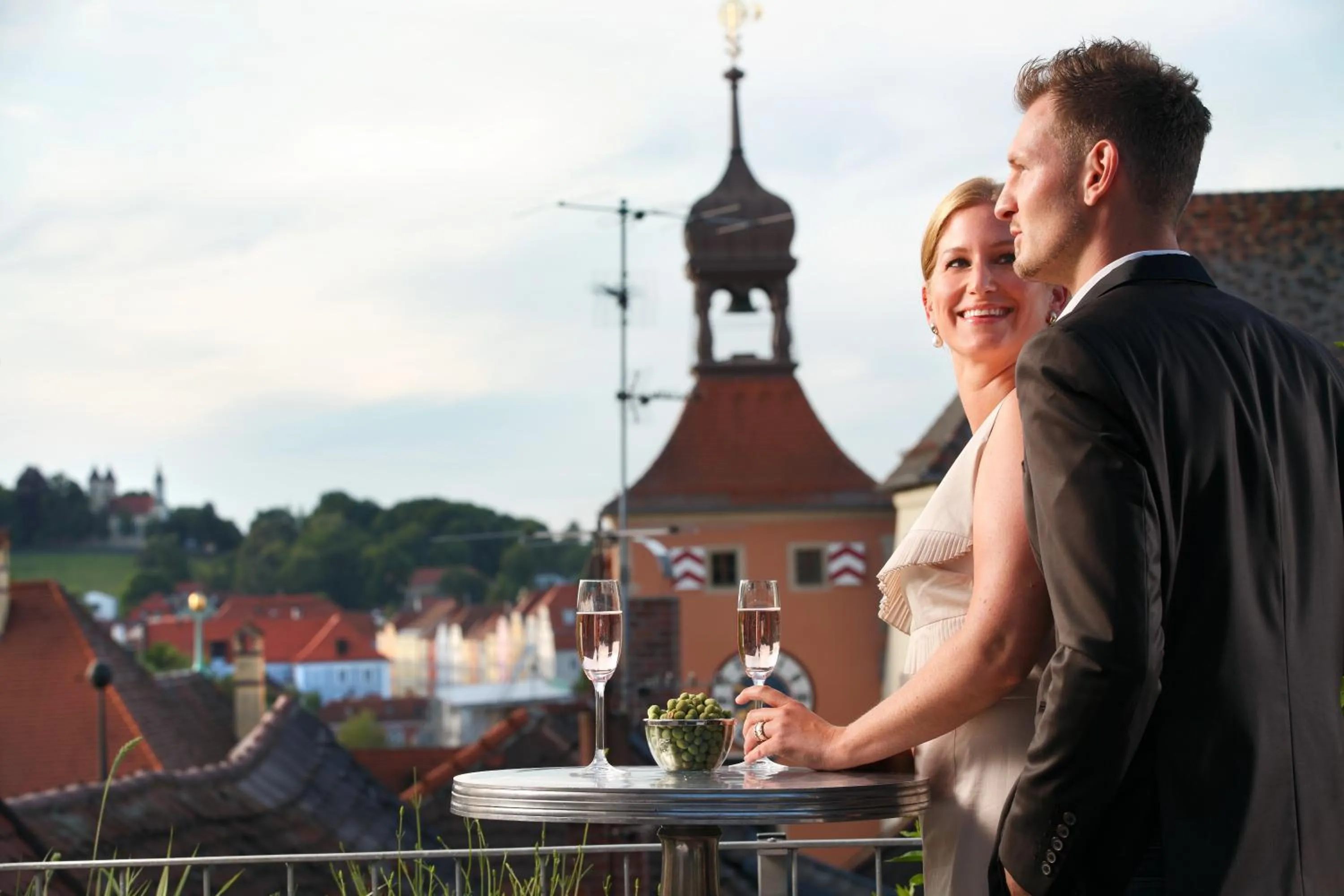 People in Hotel Goliath am Dom