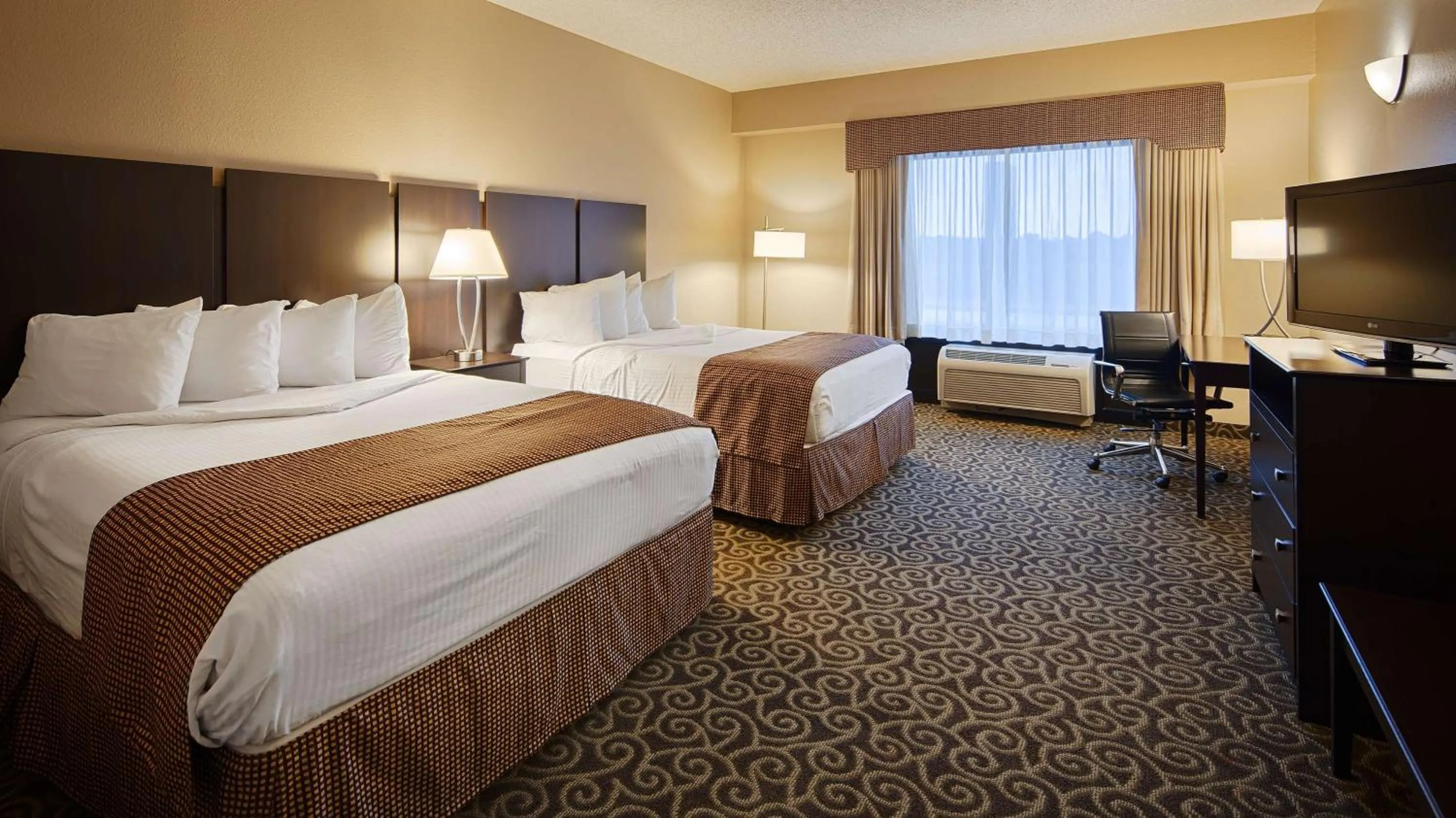 Photo of the whole room in Inn at Coushatta