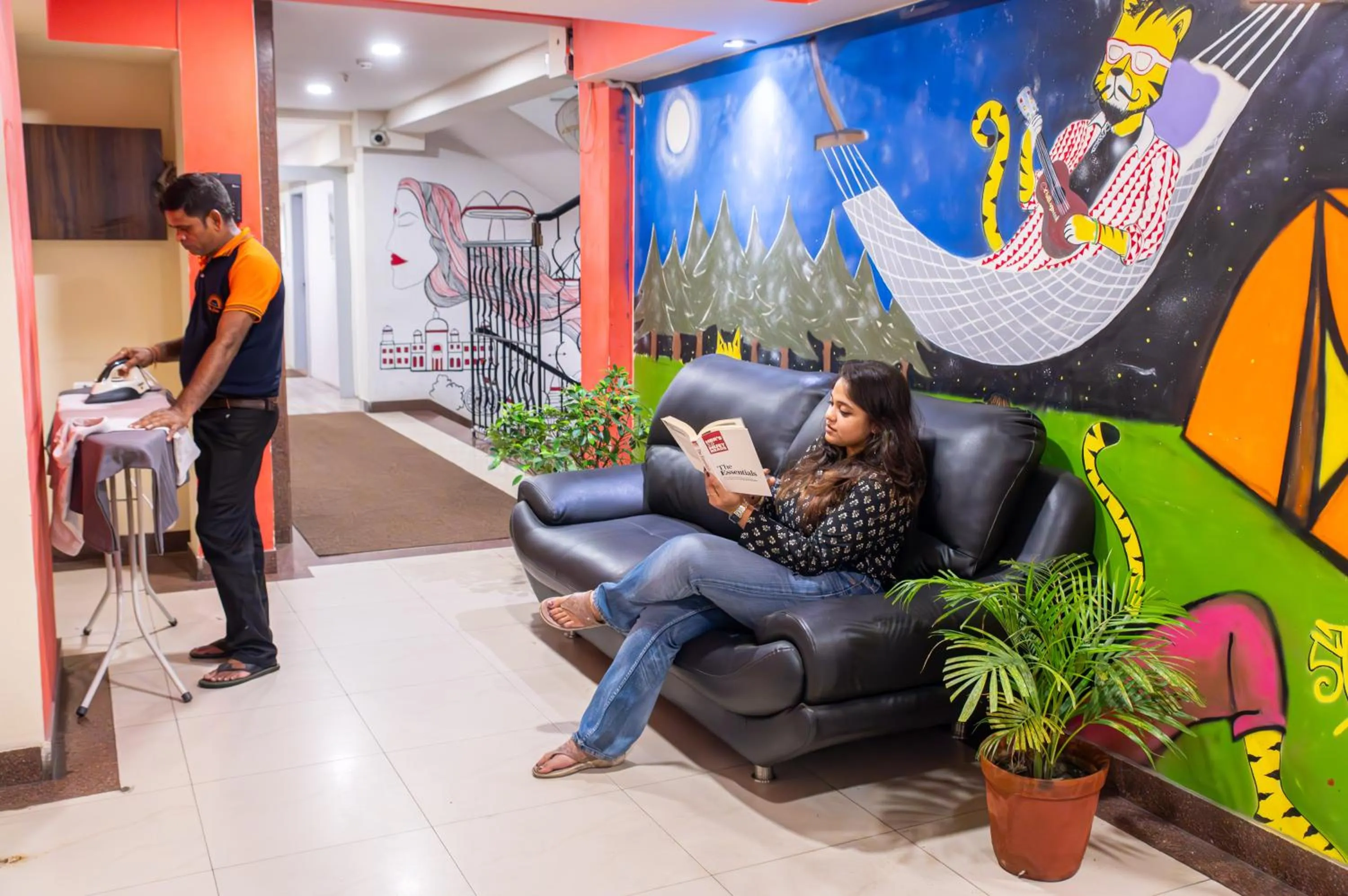 Living room in Offbeat CCU