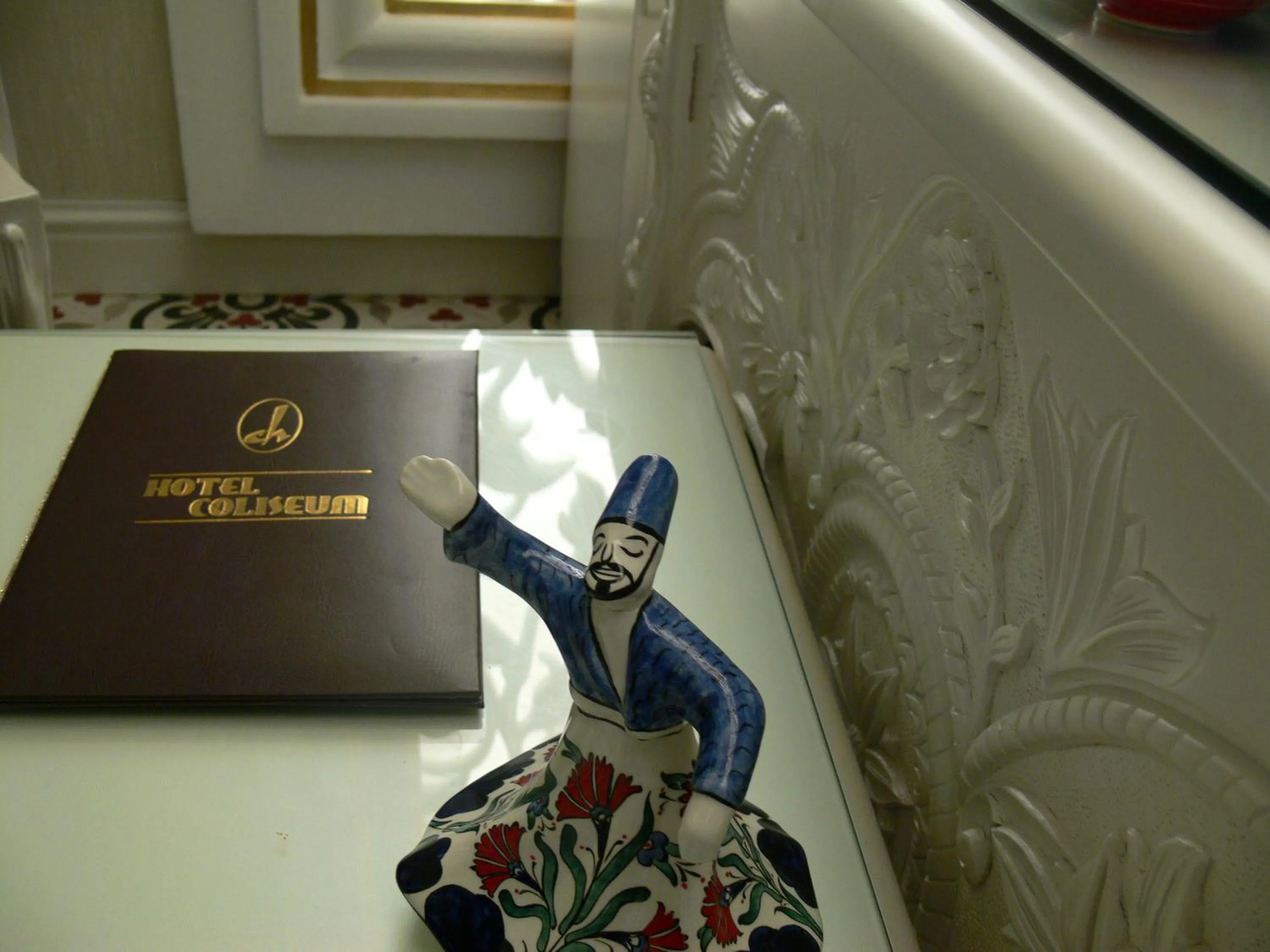 Decorative detail in Hotel Coliseum