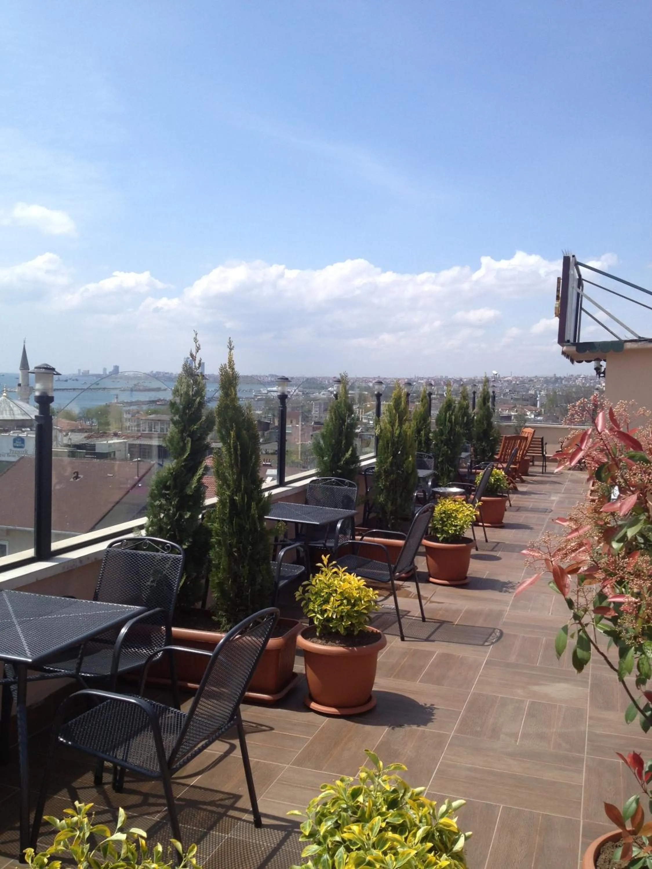 Day in Hotel Coliseum