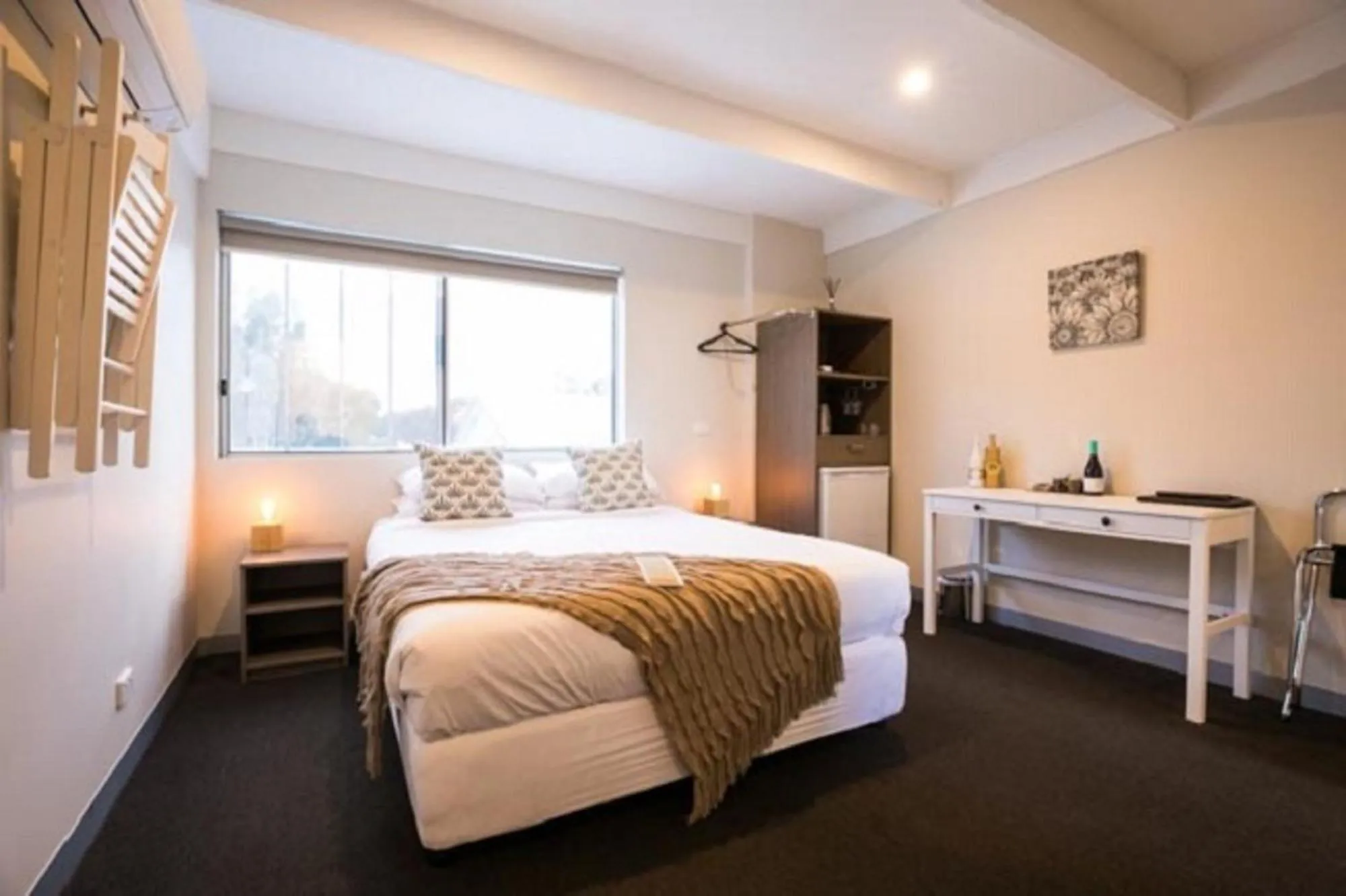 Bed in Heathcote Inn