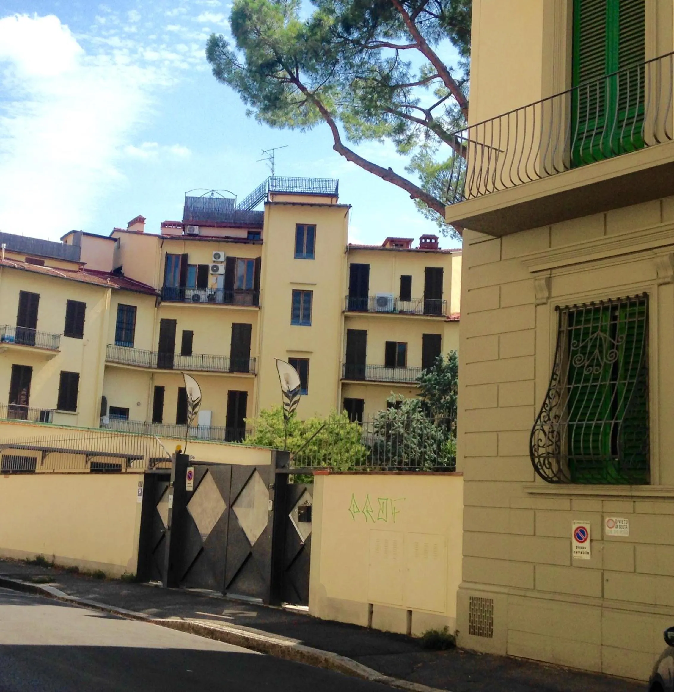 Property building in Gourmet B&B Villa Landucci