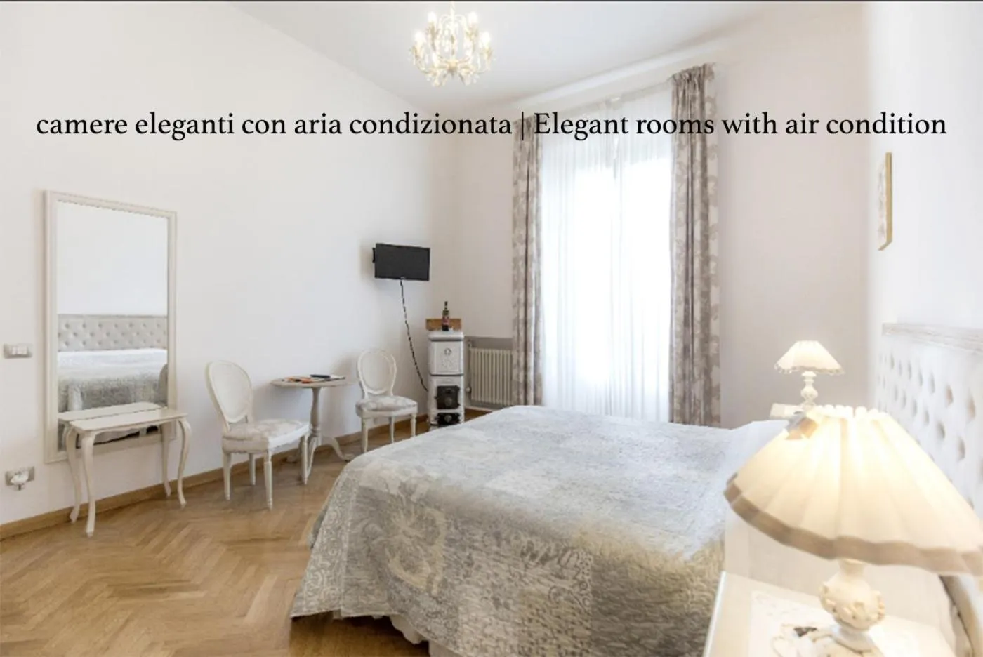 Bed in Gourmet B&B Villa Landucci