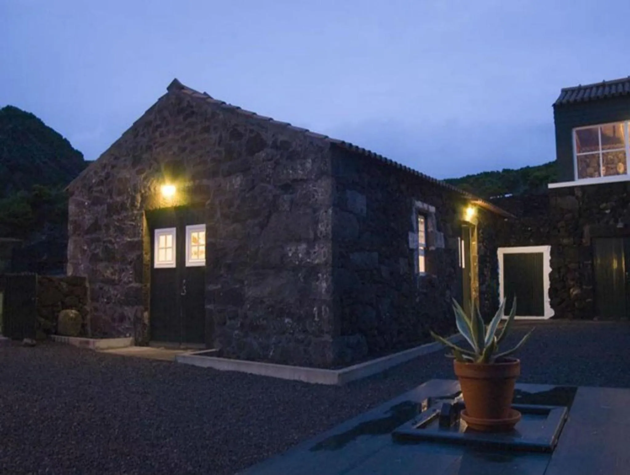 Facade/entrance in Pocinhobay