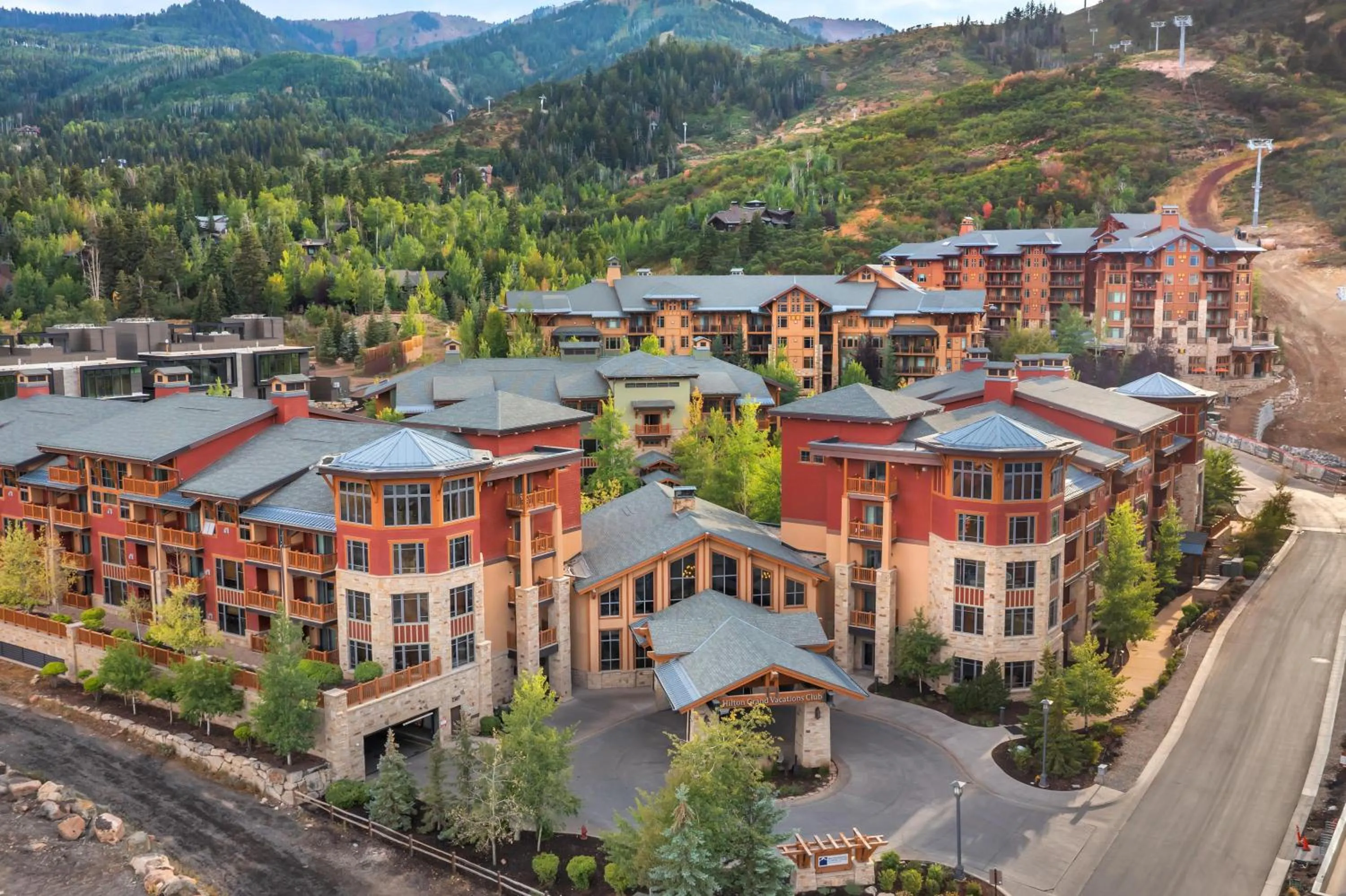 Property building in Hilton Grand Vacations Club Sunrise Lodge Park City