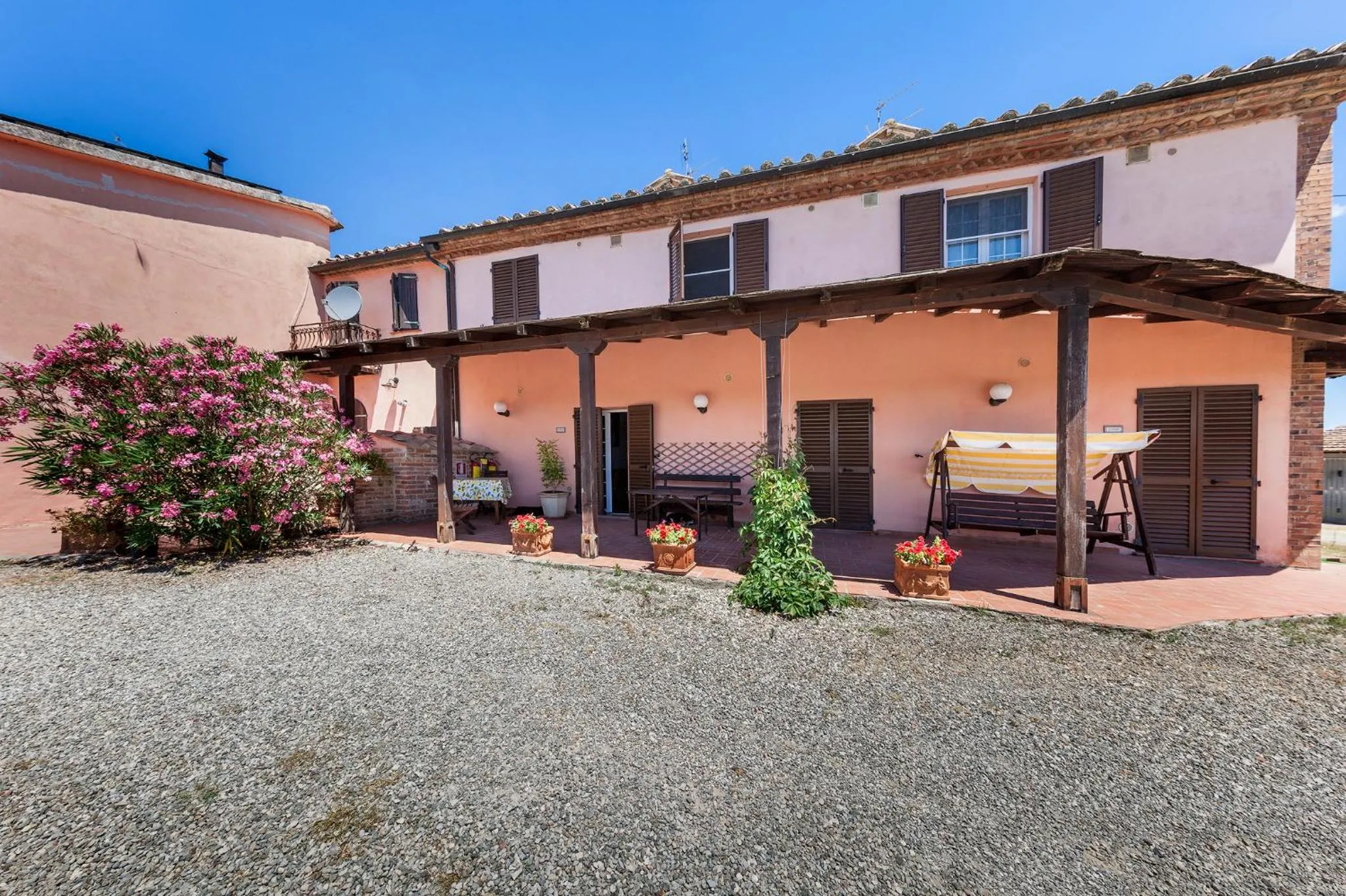 Property building in Agriturismo Quercetelli