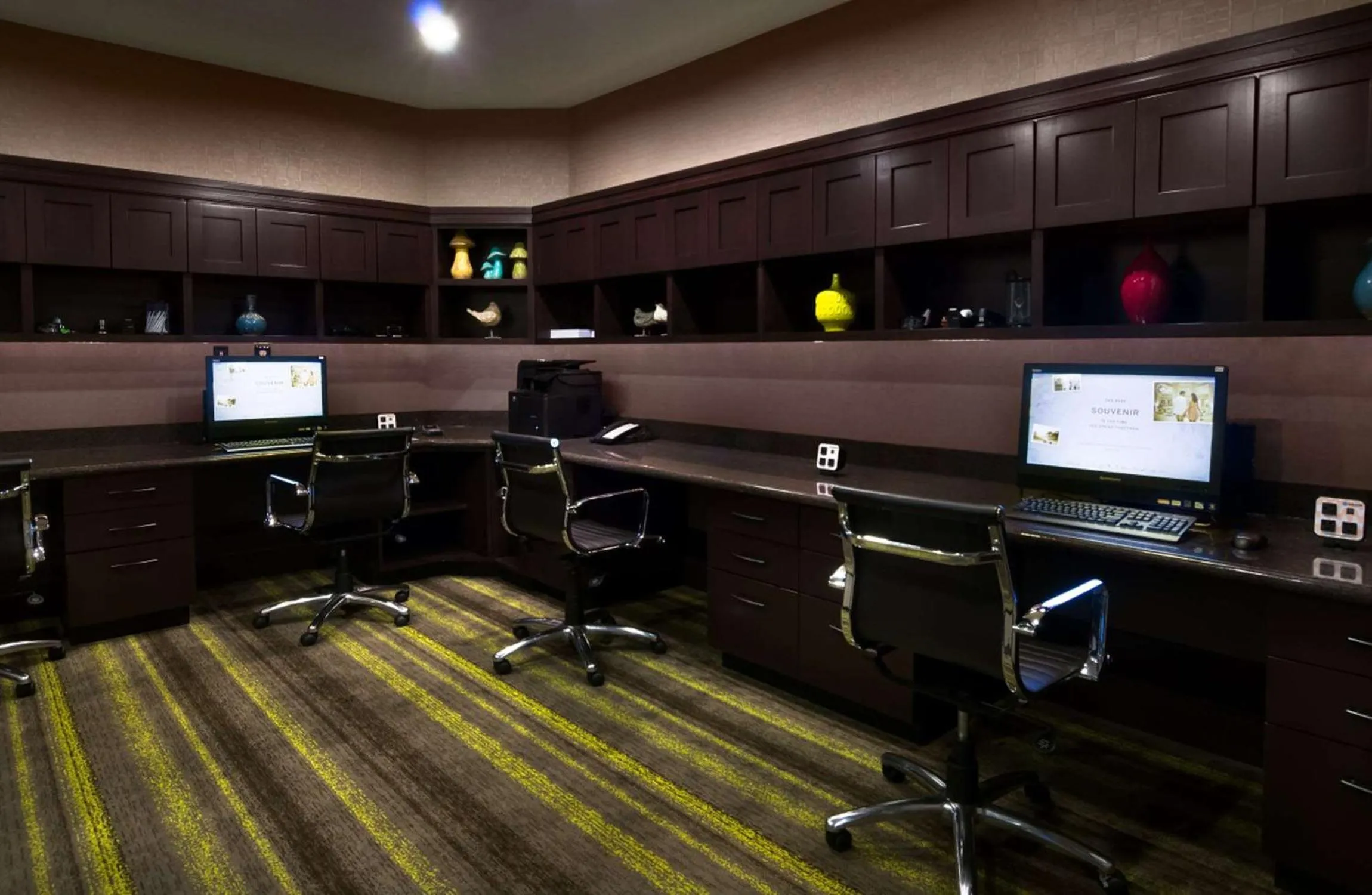 Business facilities in Hilton Garden Inn Houston NW America Plaza