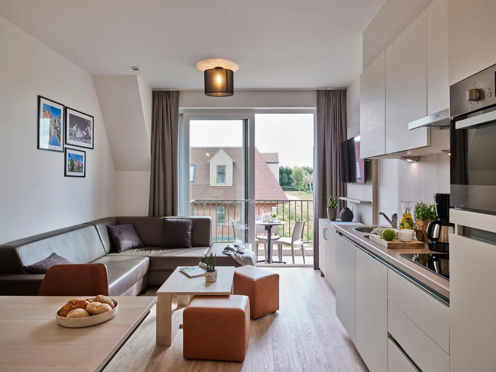 Family Suite | 2 Adults - 3 Children in Holiday Suites Jabbeke - Klein Strand