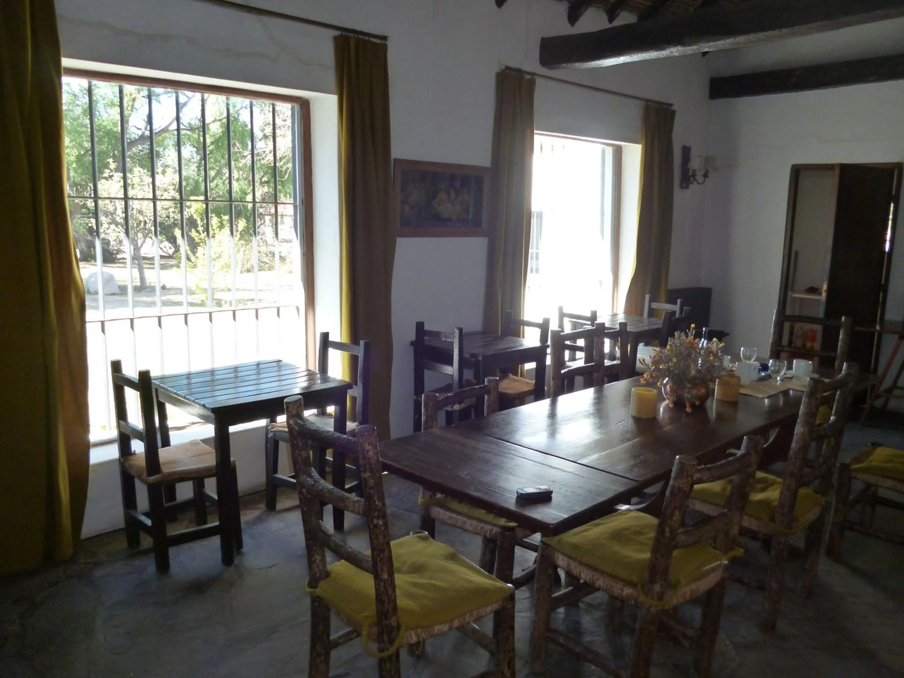 Restaurant/places to eat in Estancia Las Tacanas