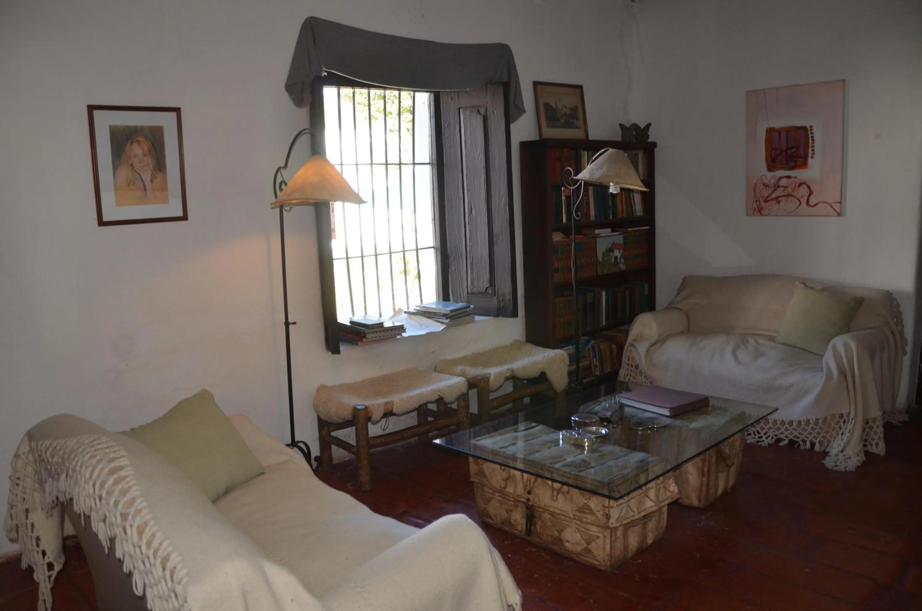 Living room, Bed in Estancia Las Tacanas