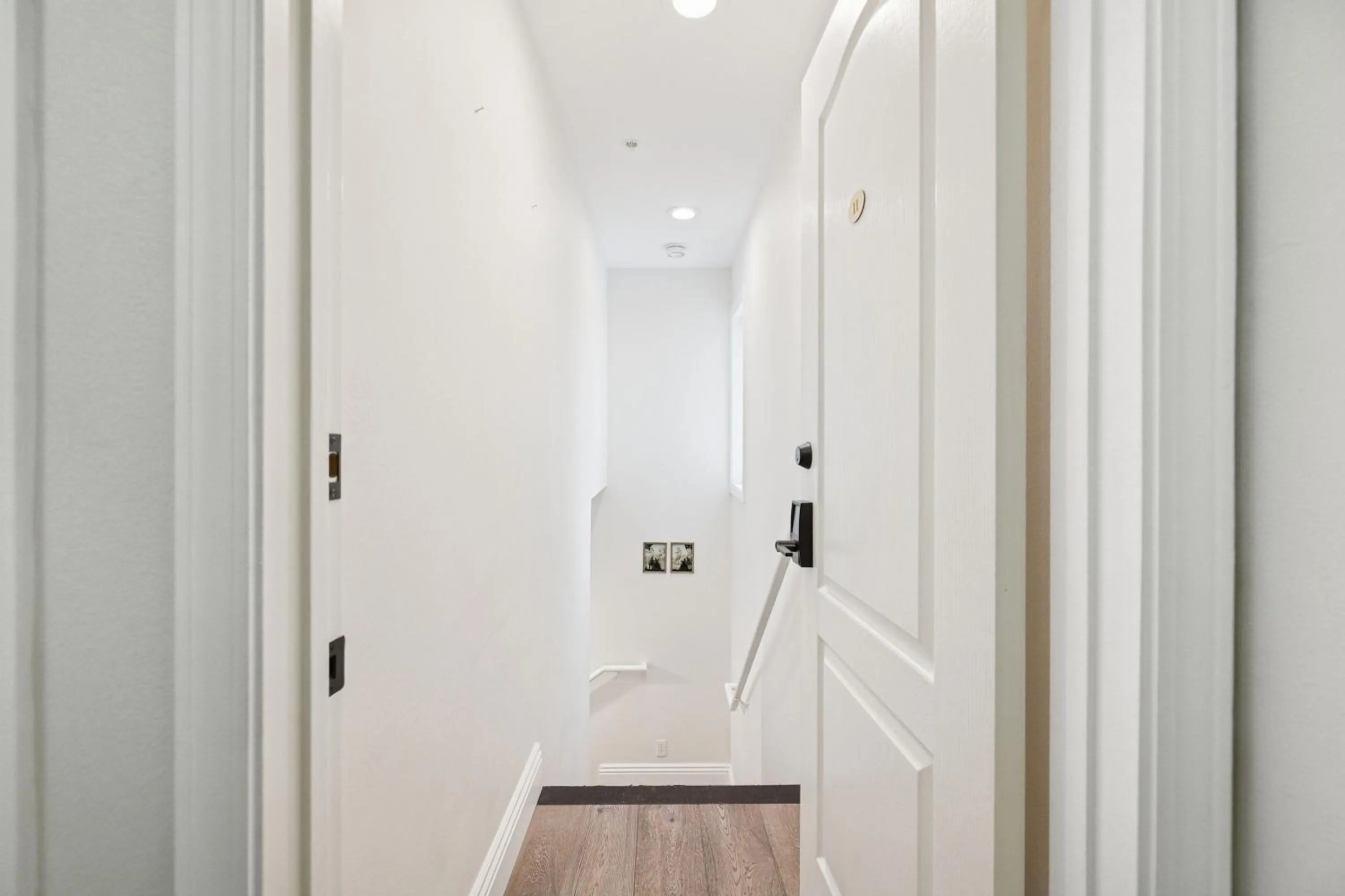 Facade/entrance in Mirabelle Inn