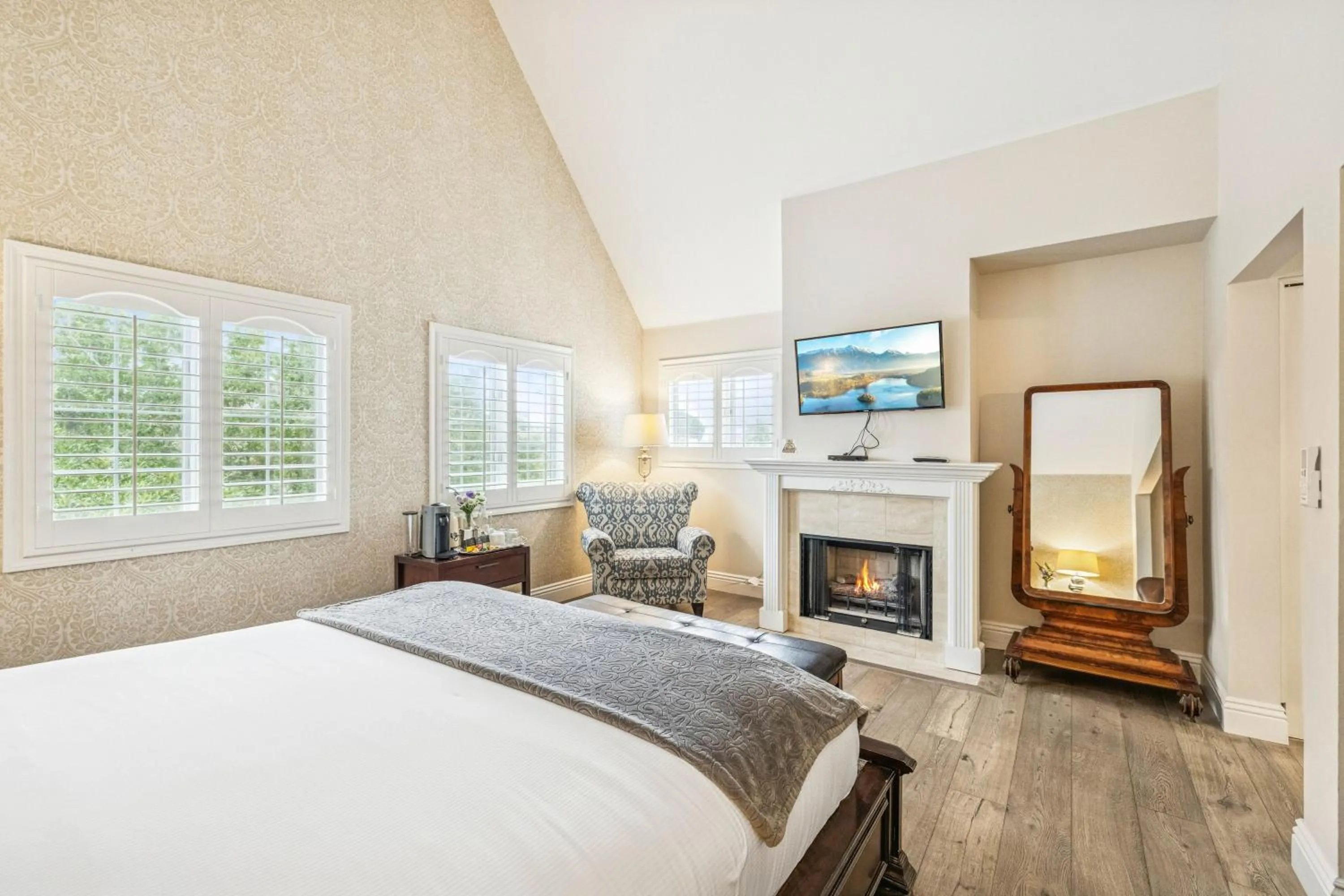 Bed in Mirabelle Inn