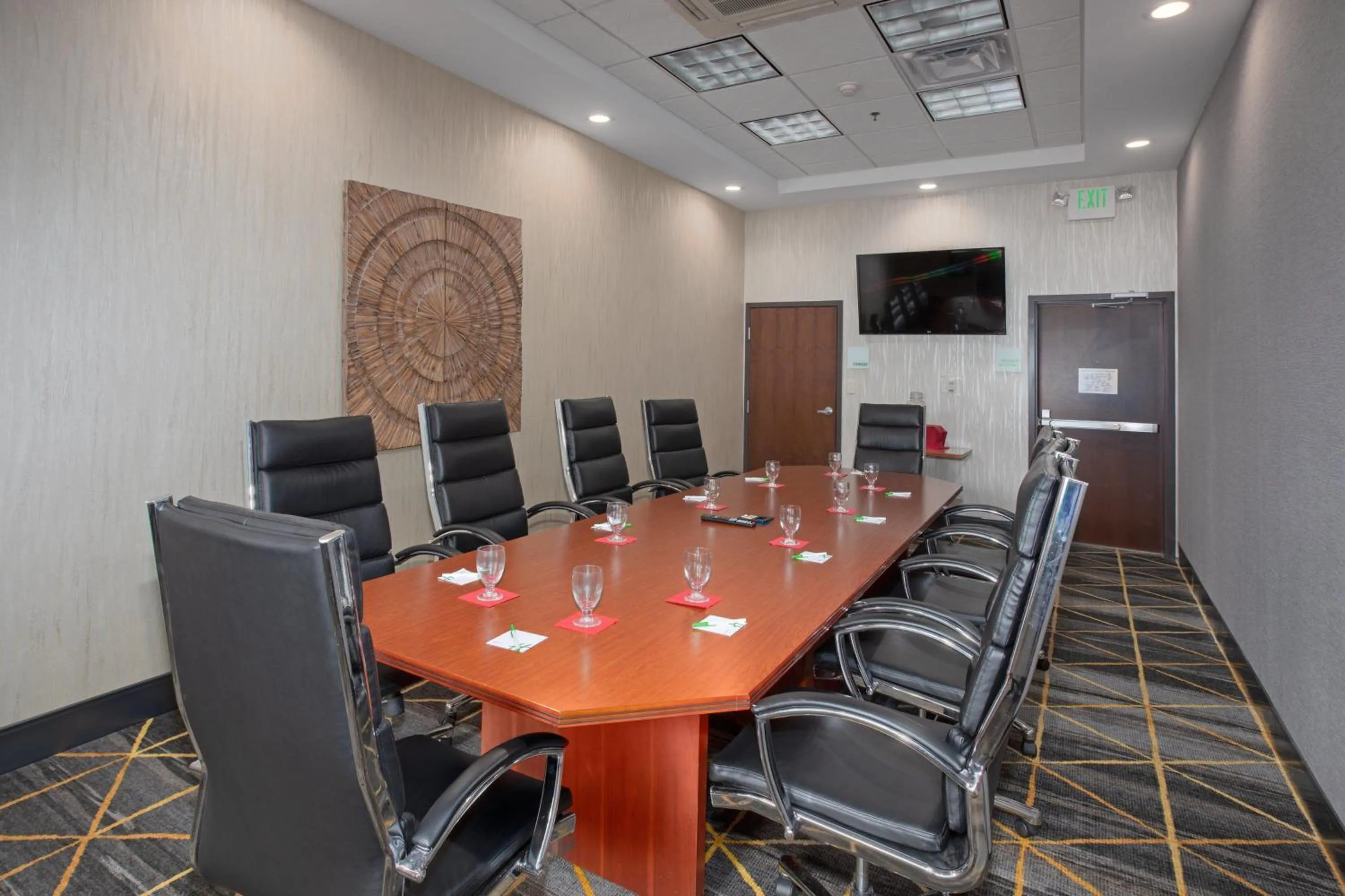 Meeting/conference room in Holiday Inn & Suites Durango Downtown by IHG
