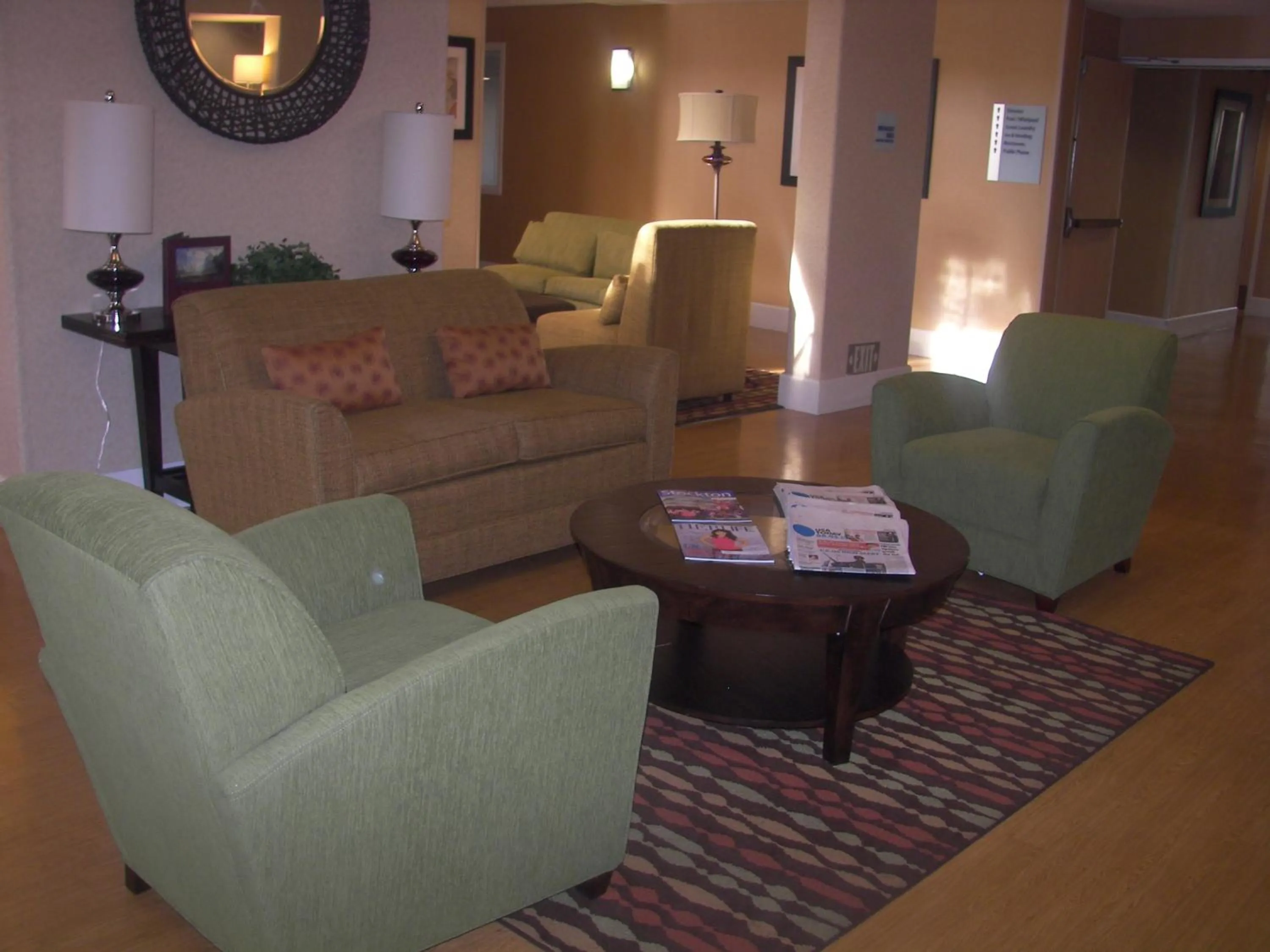 Lobby or reception in Holiday Inn Express Stockton Southeast by IHG