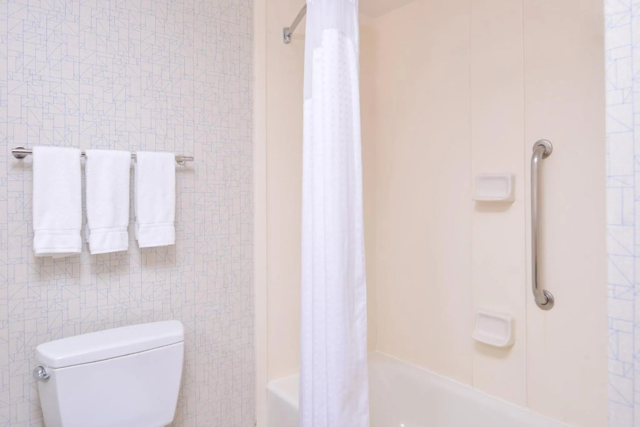 Bathroom in Holiday Inn Express Stockton Southeast by IHG