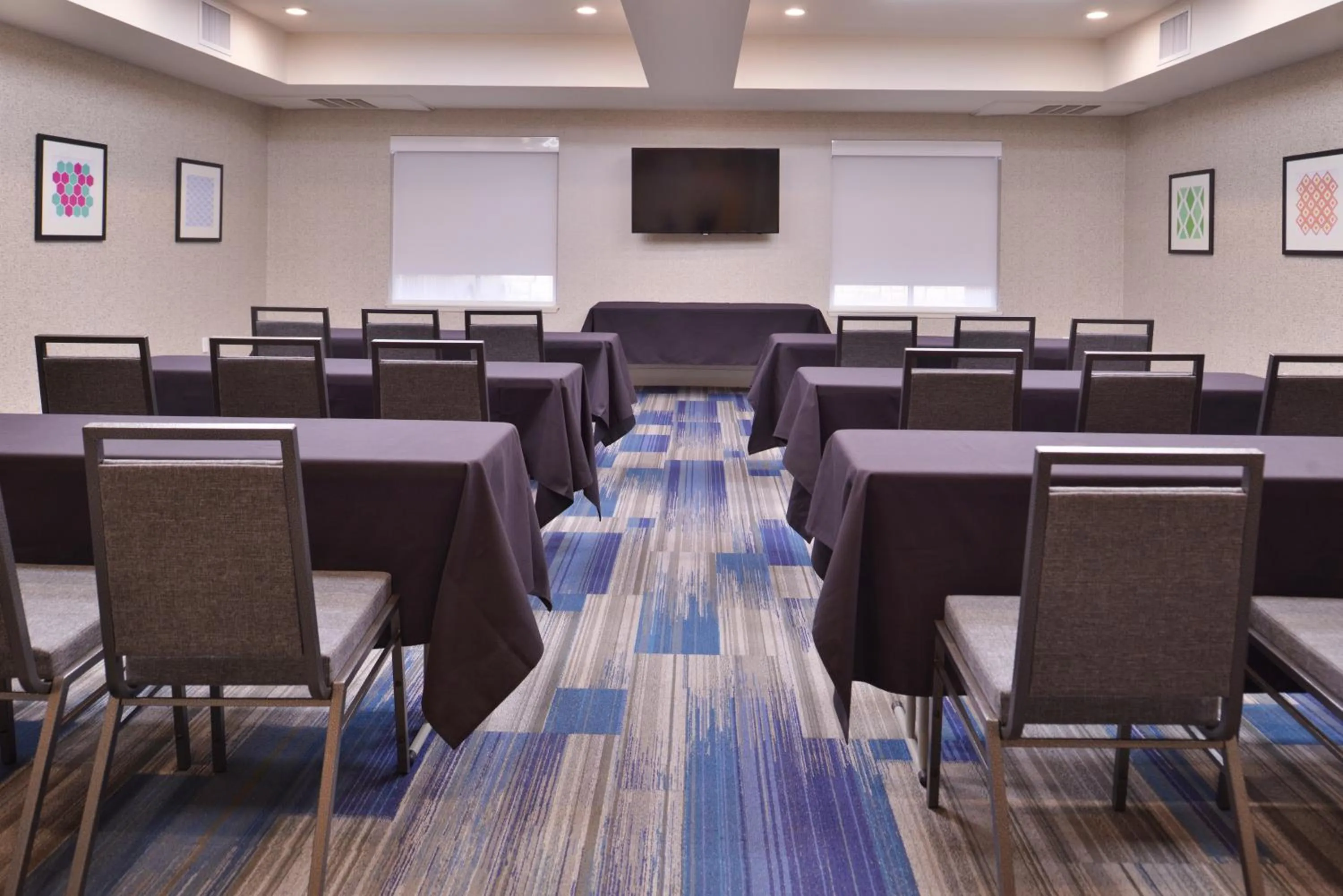 Meeting/conference room in Holiday Inn Express Stockton Southeast by IHG