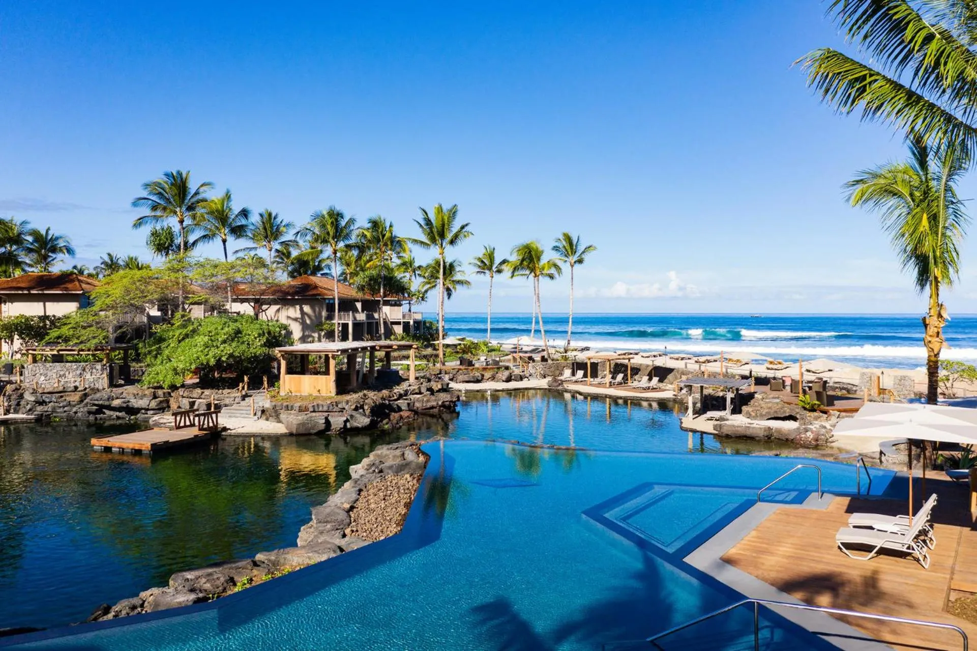 Pool view in Four Seasons Resort Hualalai