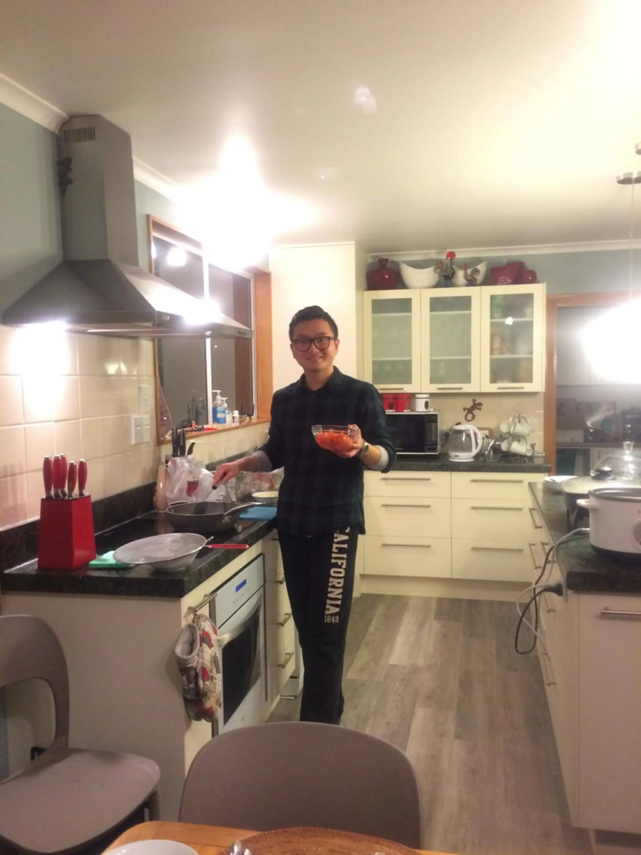 Kitchen or kitchenette in Brook House B&B & Cottages