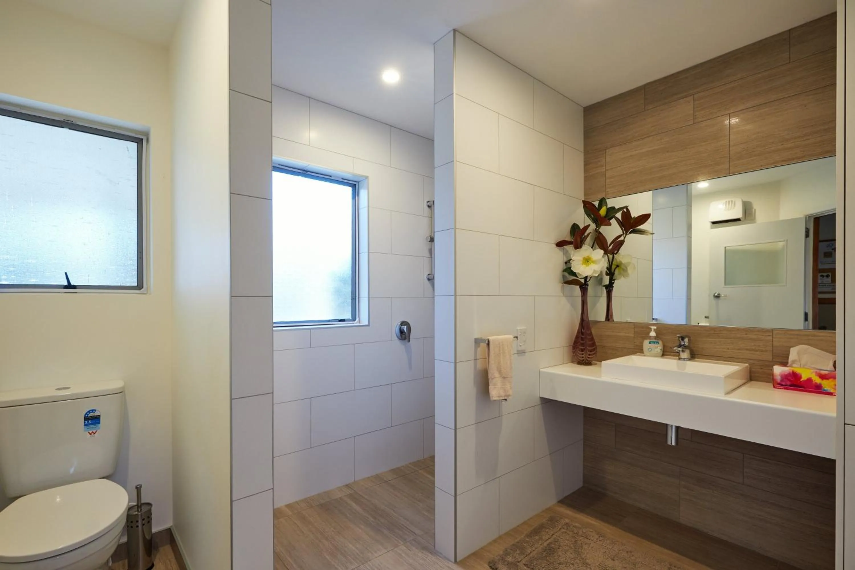 Bathroom in Brook House B&B & Cottages