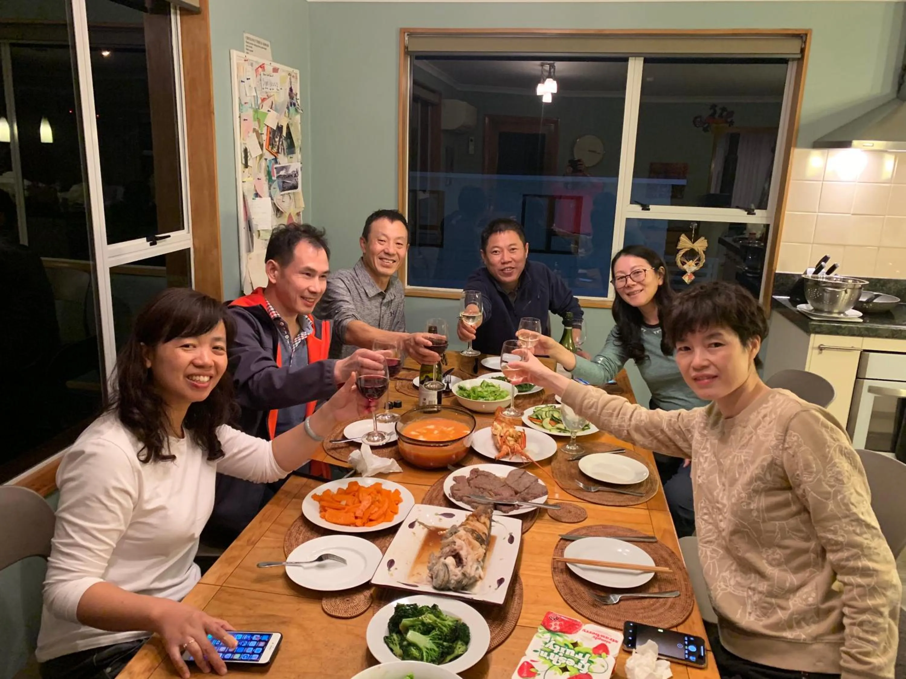 Kitchen or kitchenette in Brook House B&B & Cottages