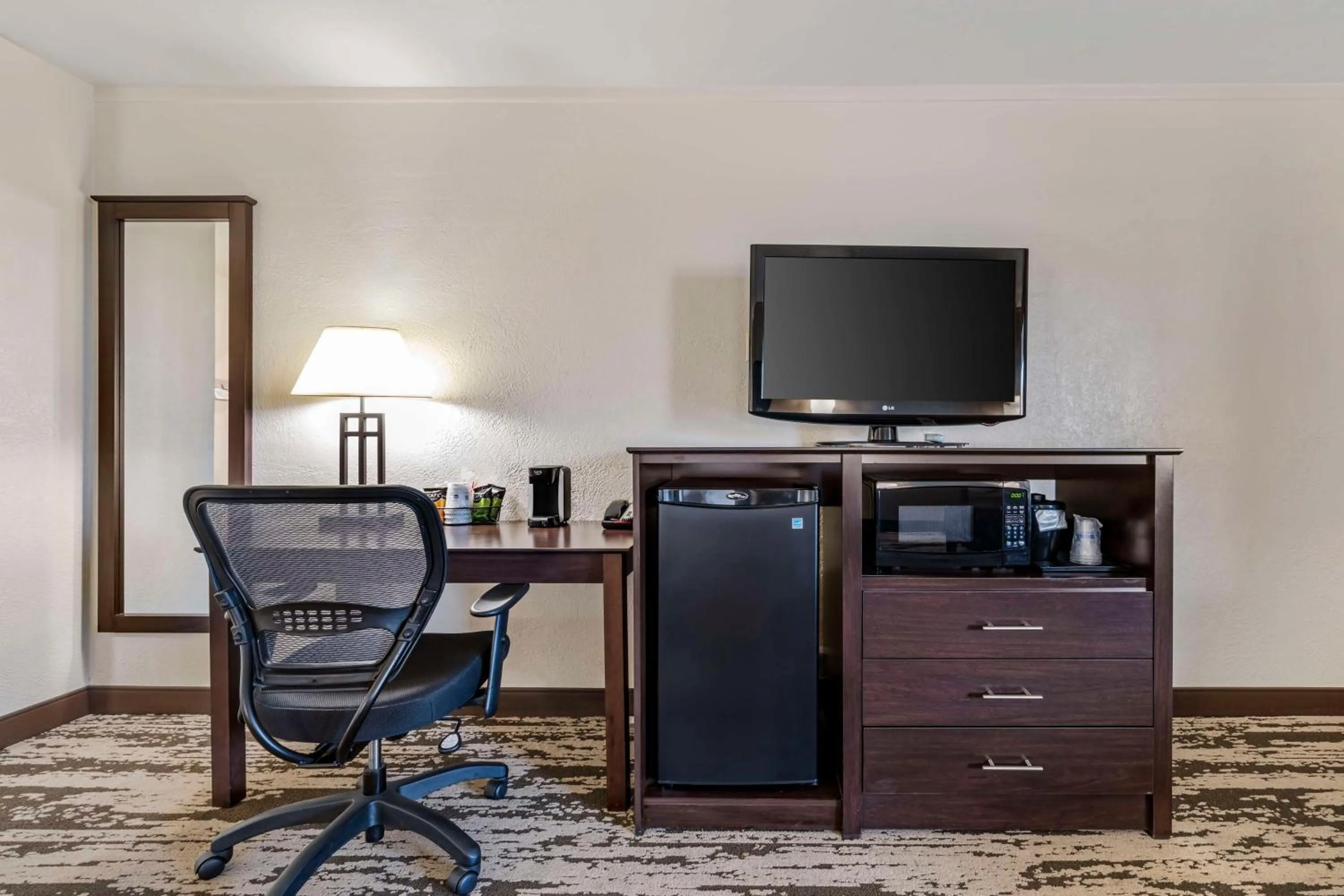 Bedroom in Best Western Prescottonian