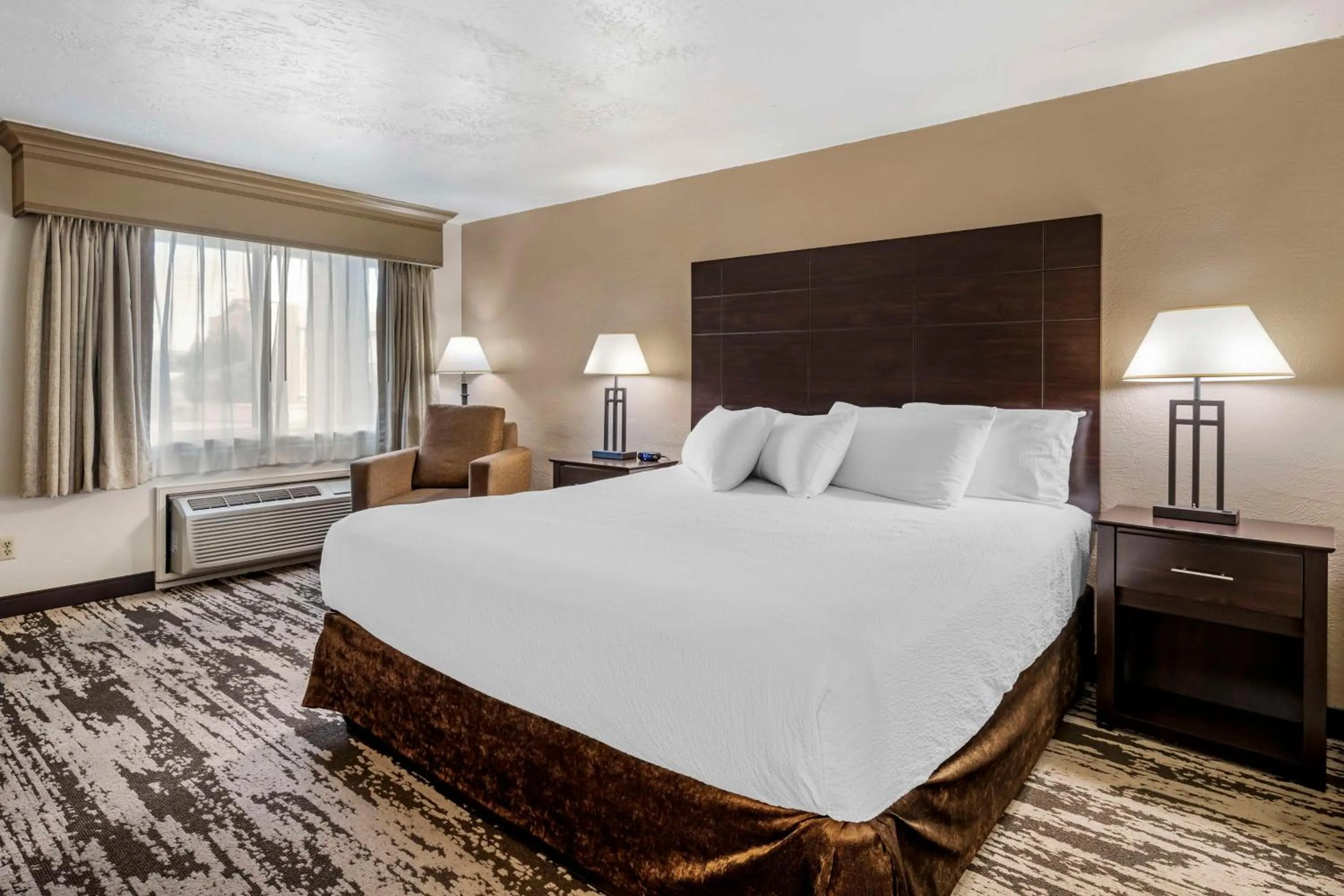 Bedroom, Bed in Best Western Prescottonian