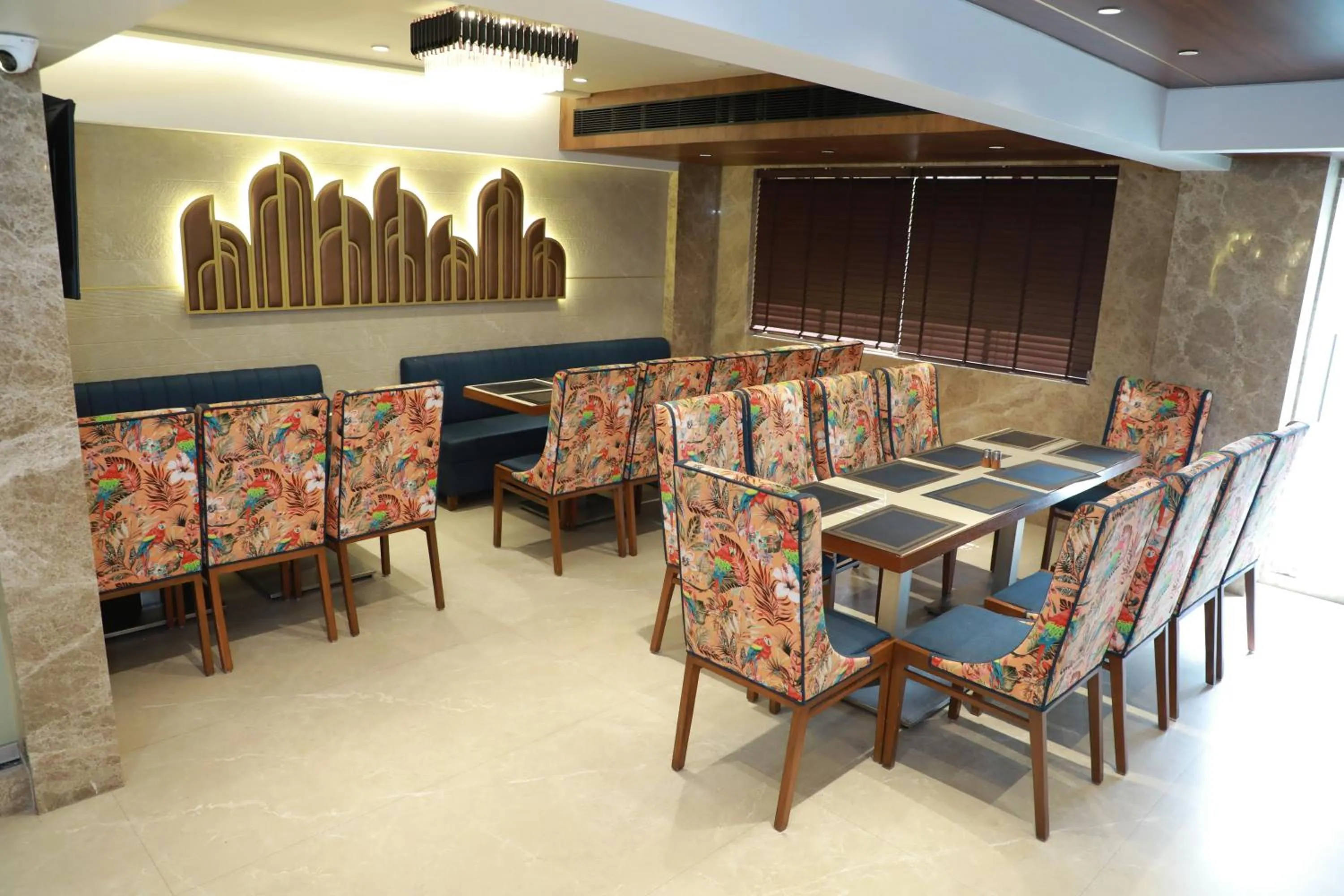 Restaurant/places to eat in HOTEL ARCHANA RESIDENCY