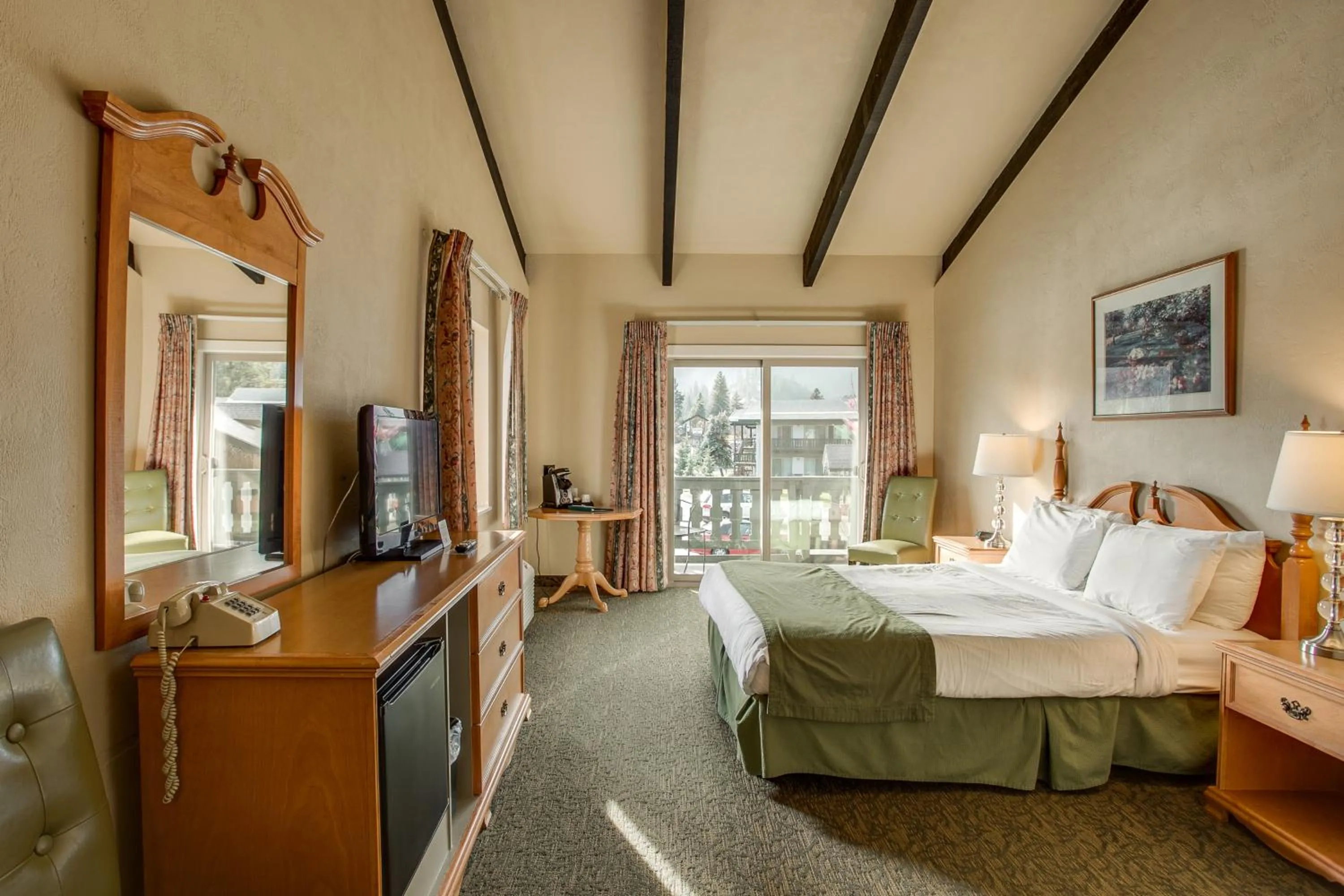 Bed in Der Ritterhof Inn