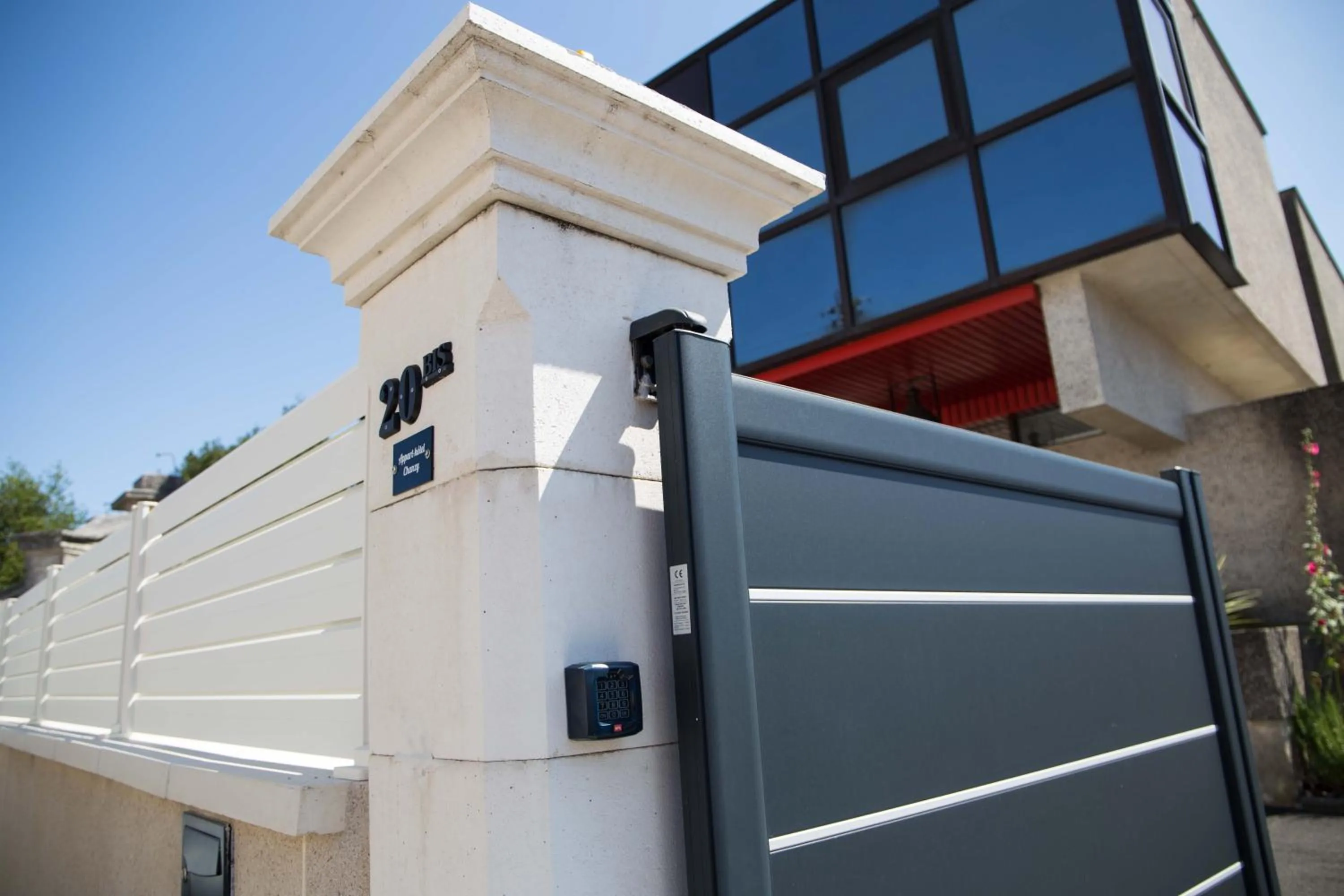 Facade/entrance in Appart-hôtel Chanzy / Angoulême