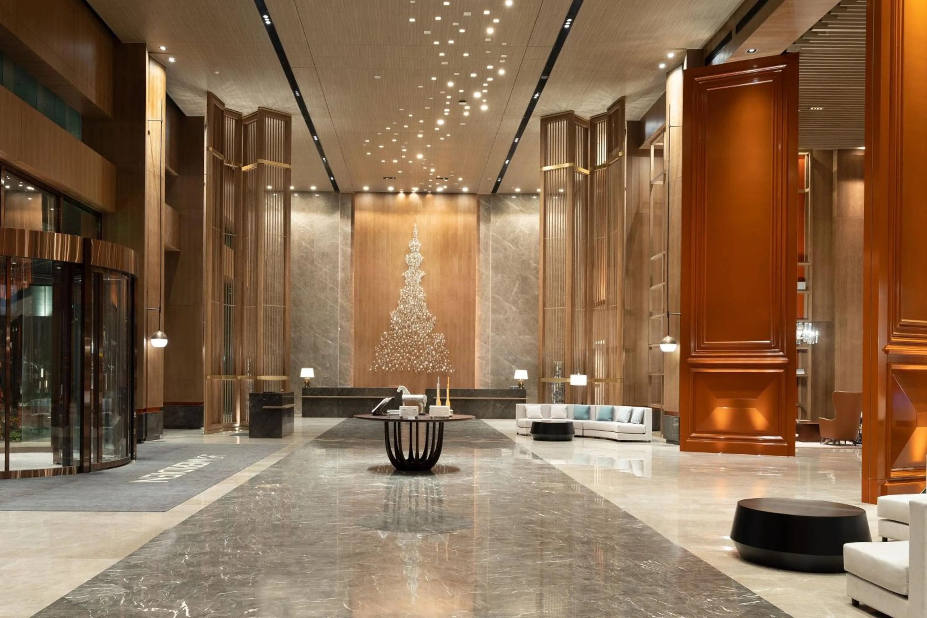 Lobby or reception in Le Meridien Emei Mountain Resort