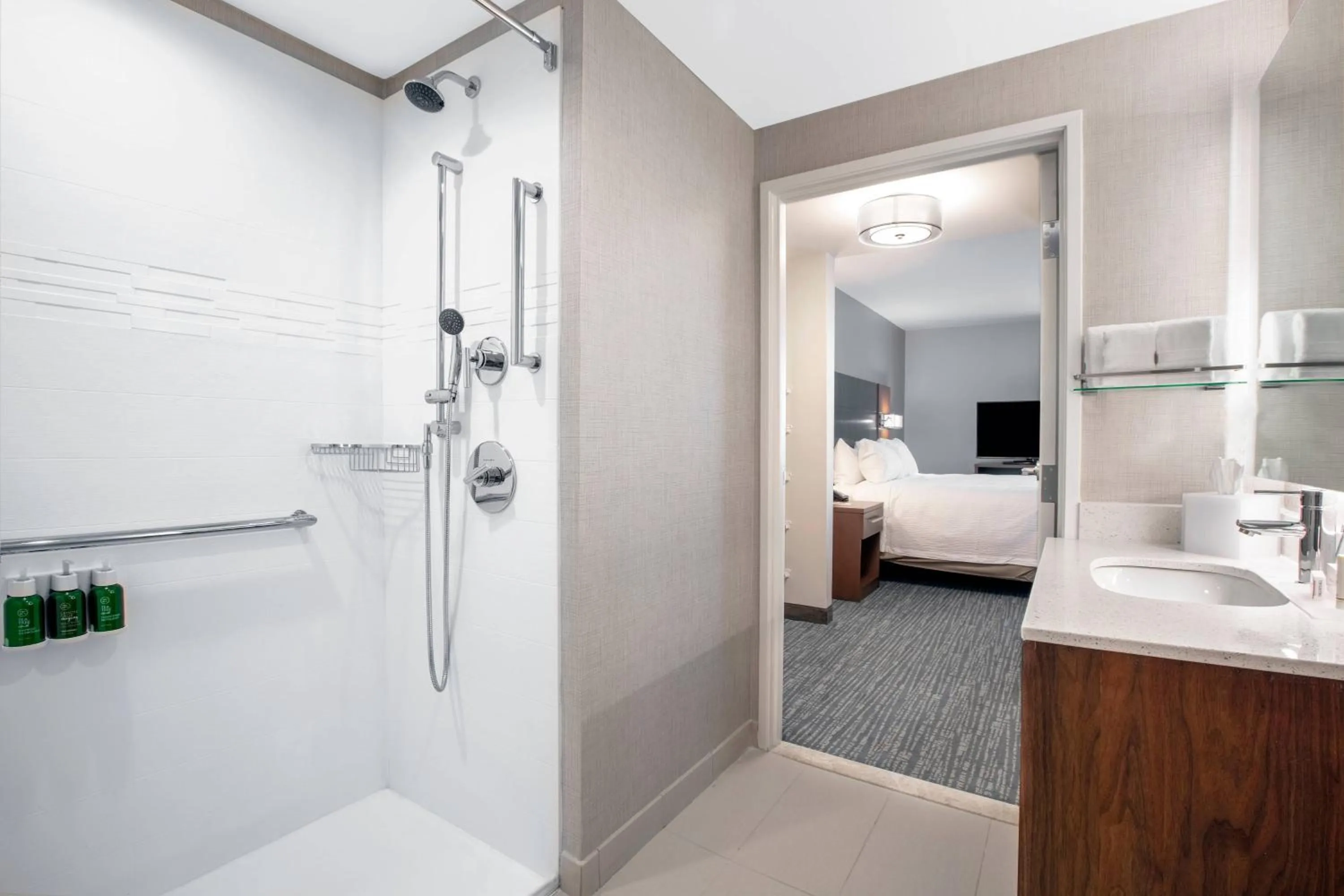 Bathroom, Bed in Residence Inn by Marriott Norwalk