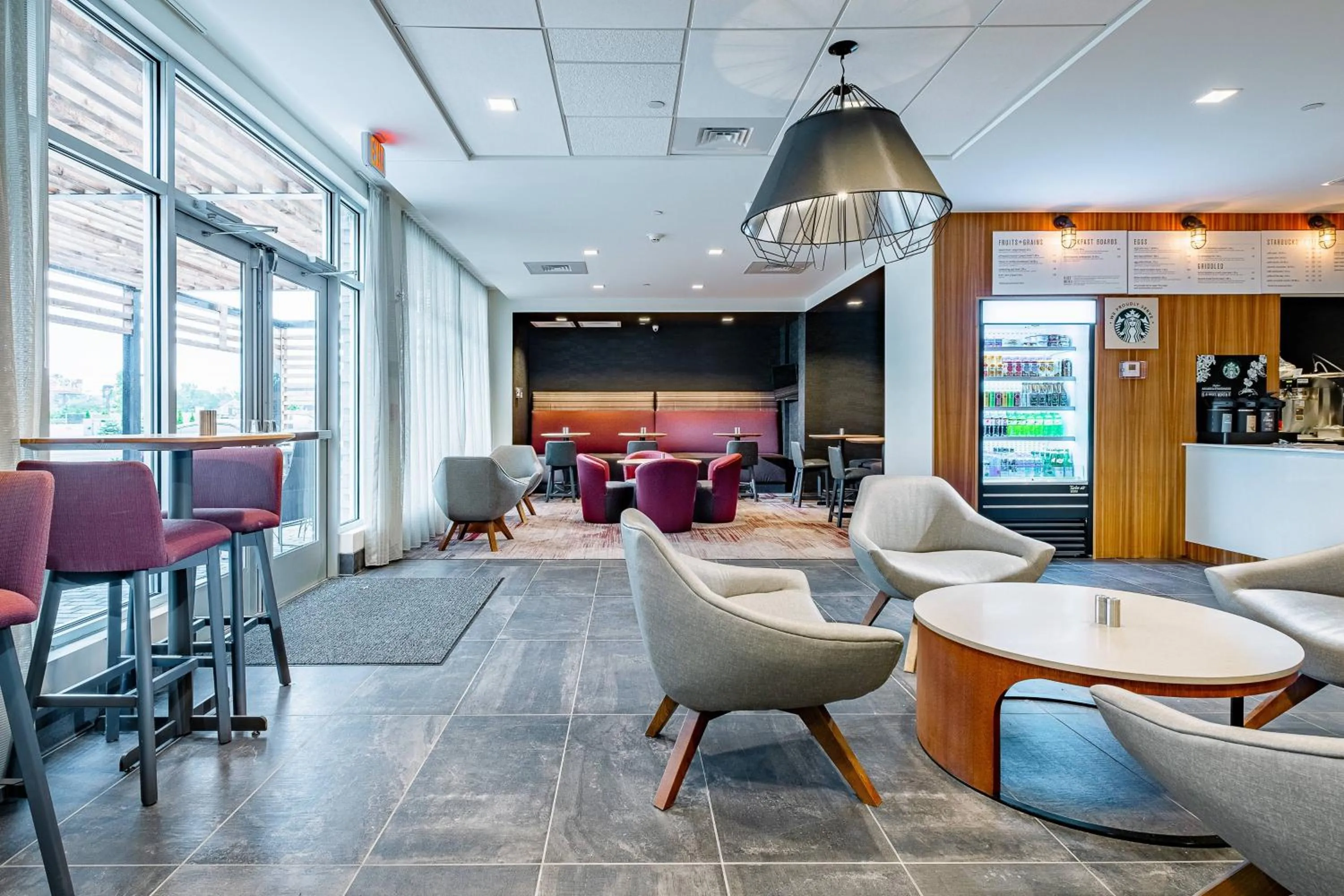 Lounge or bar in Courtyard by Marriott Toledo West