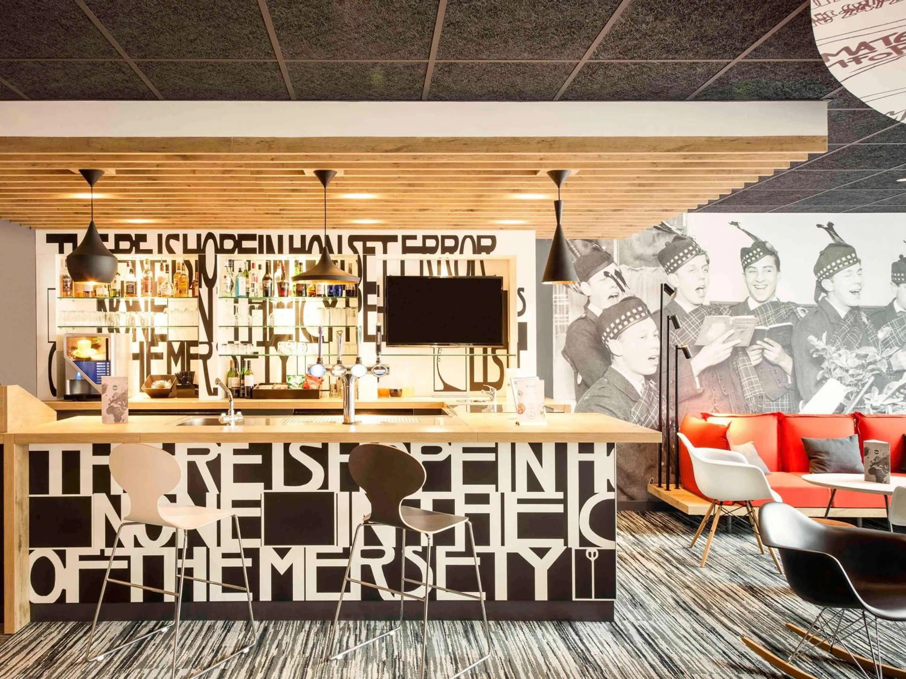 Property building in ibis Edinburgh Centre Royal Mile