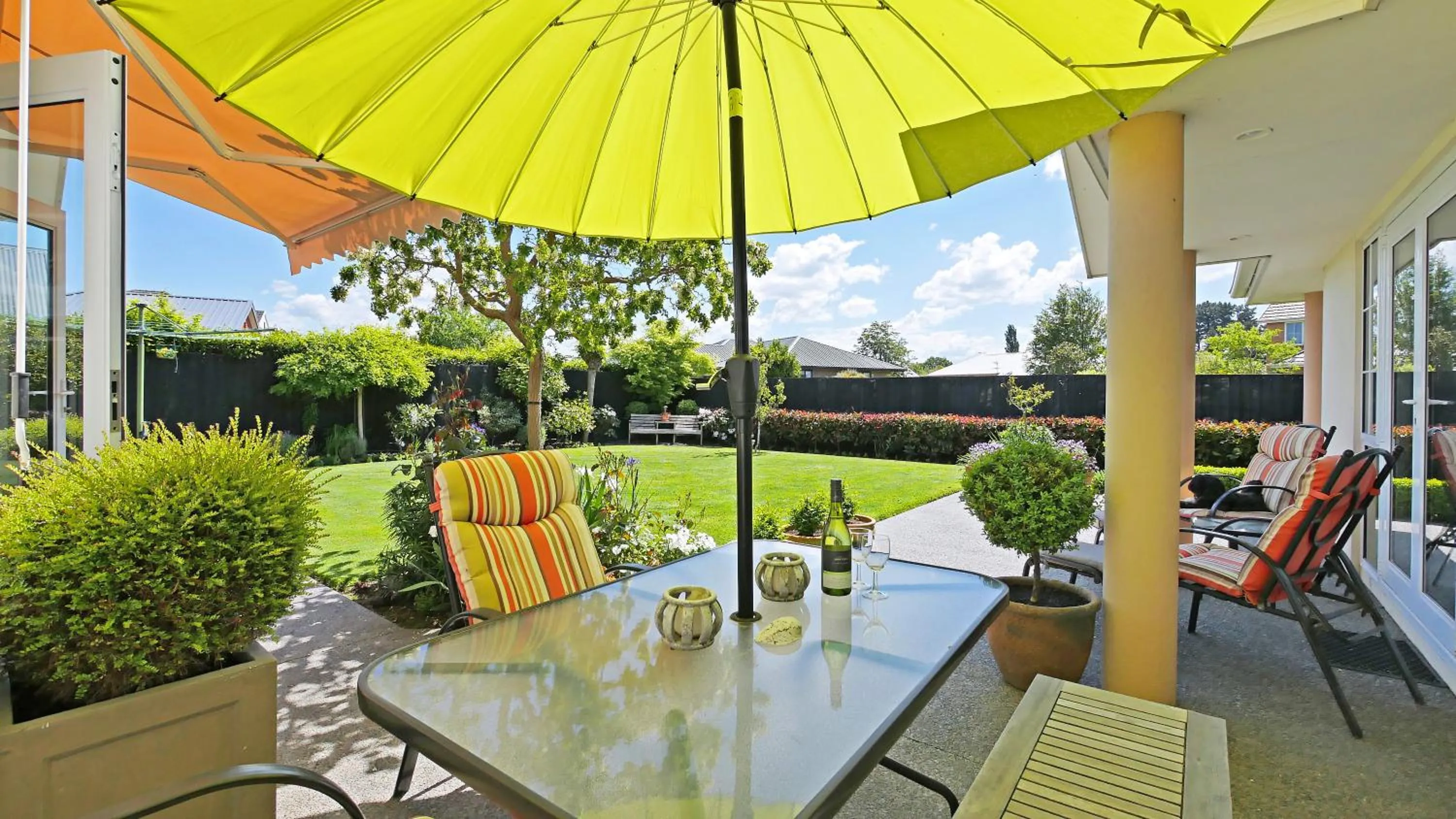 Patio in Olive House Bed and Breakfast