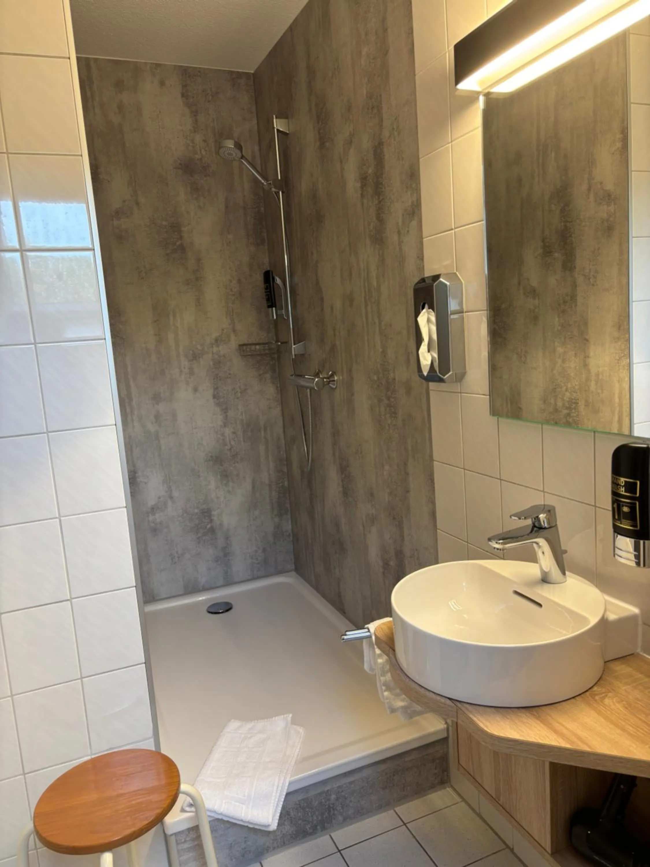 Bathroom in Heitmann`s Gasthof