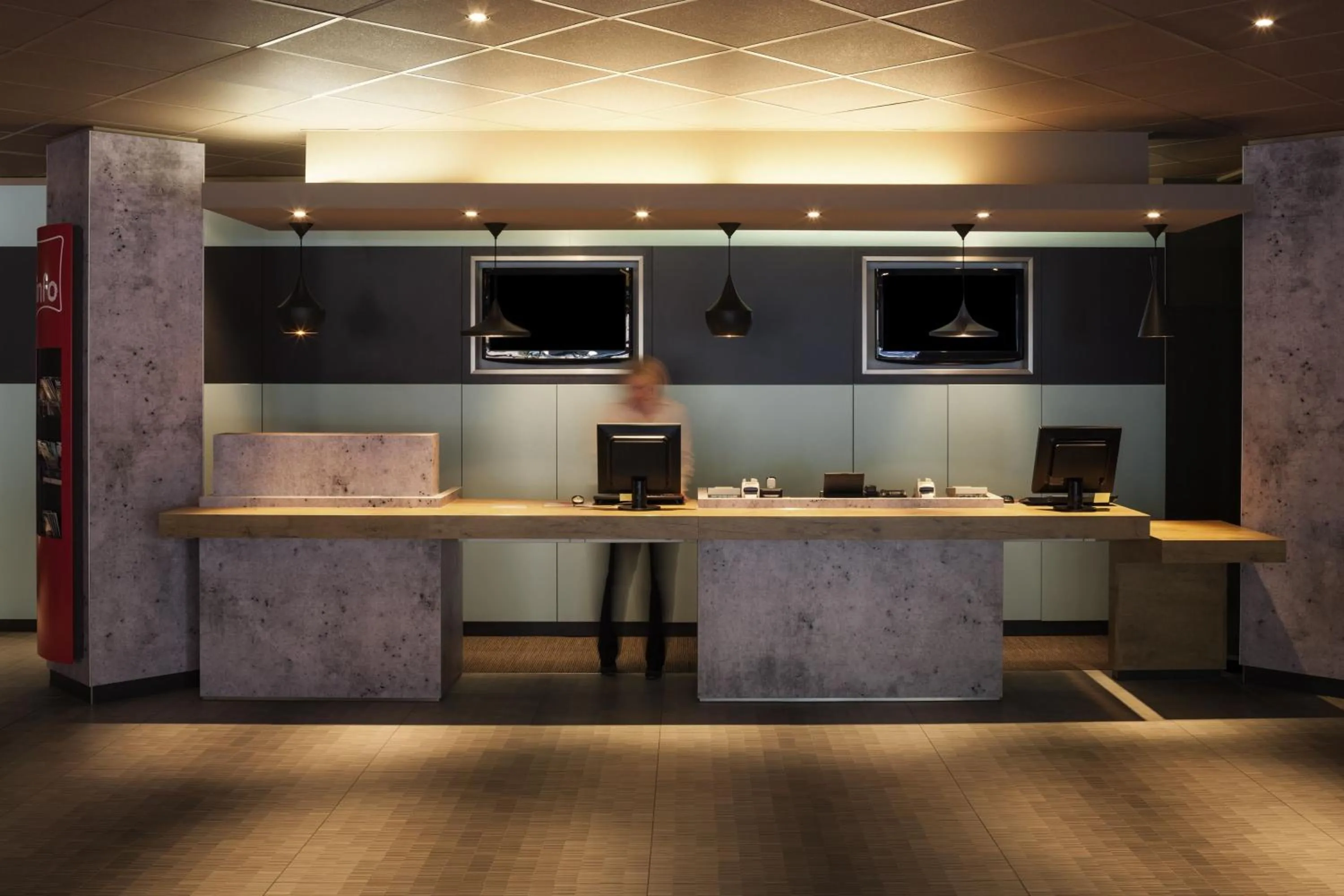 Lobby or reception in ibis Nürnberg Hauptbahnhof