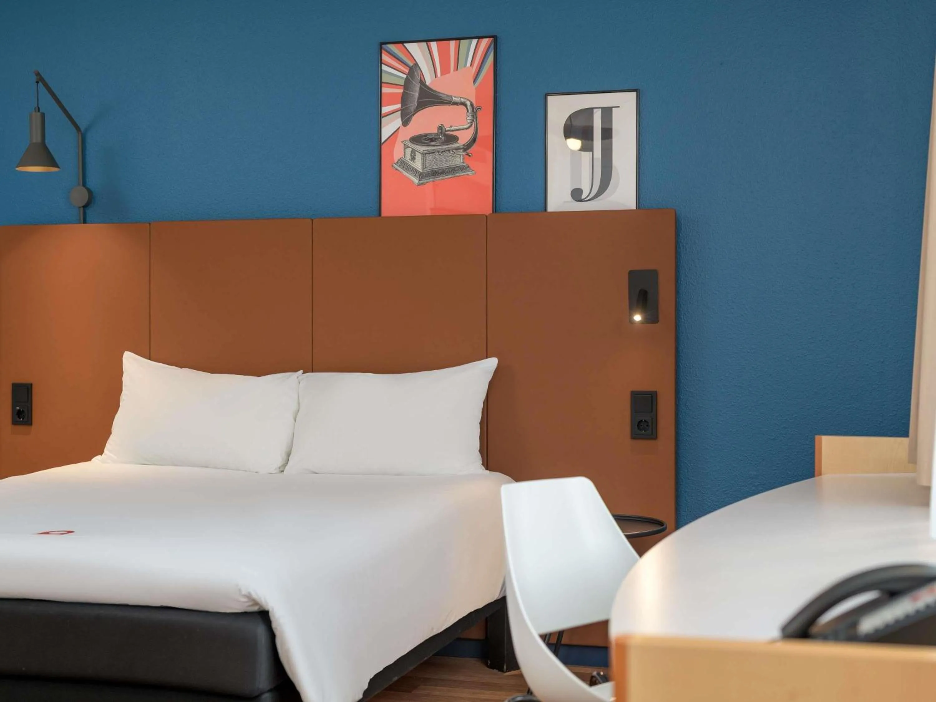 Bed in ibis Nürnberg Hauptbahnhof