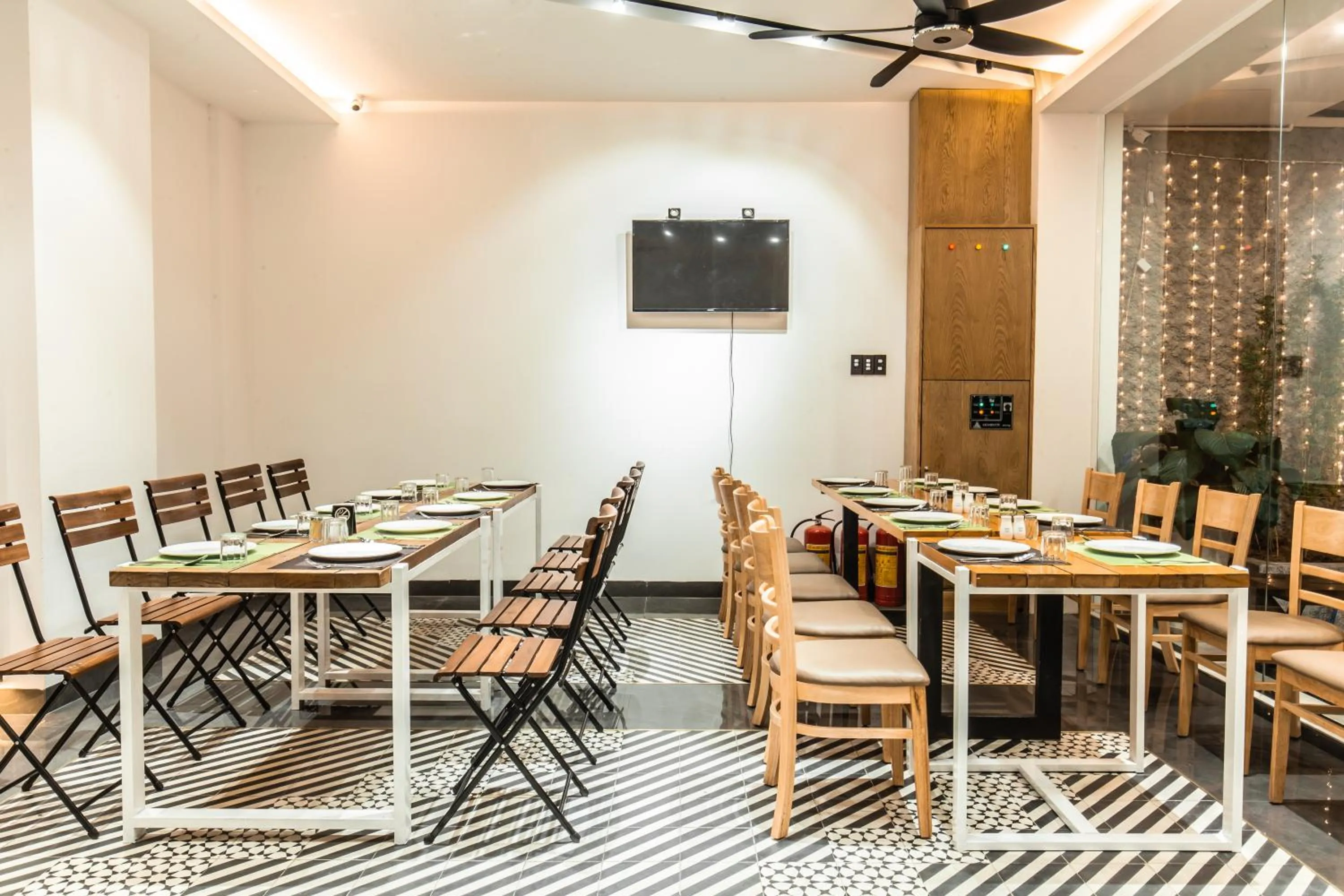 Dining area in Olivia Hotel and Apartment