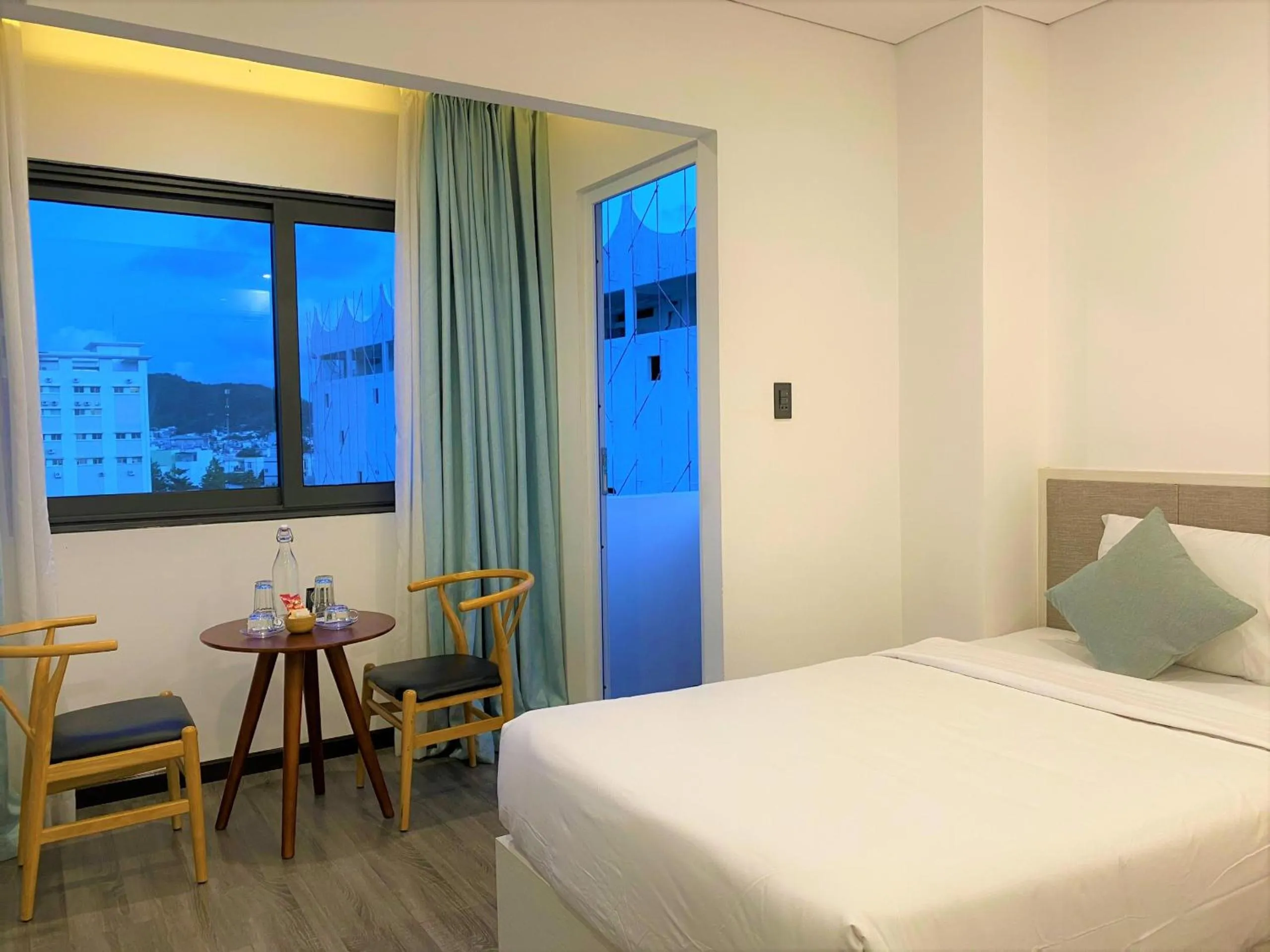 Balcony/Terrace in Olivia Hotel and Apartment