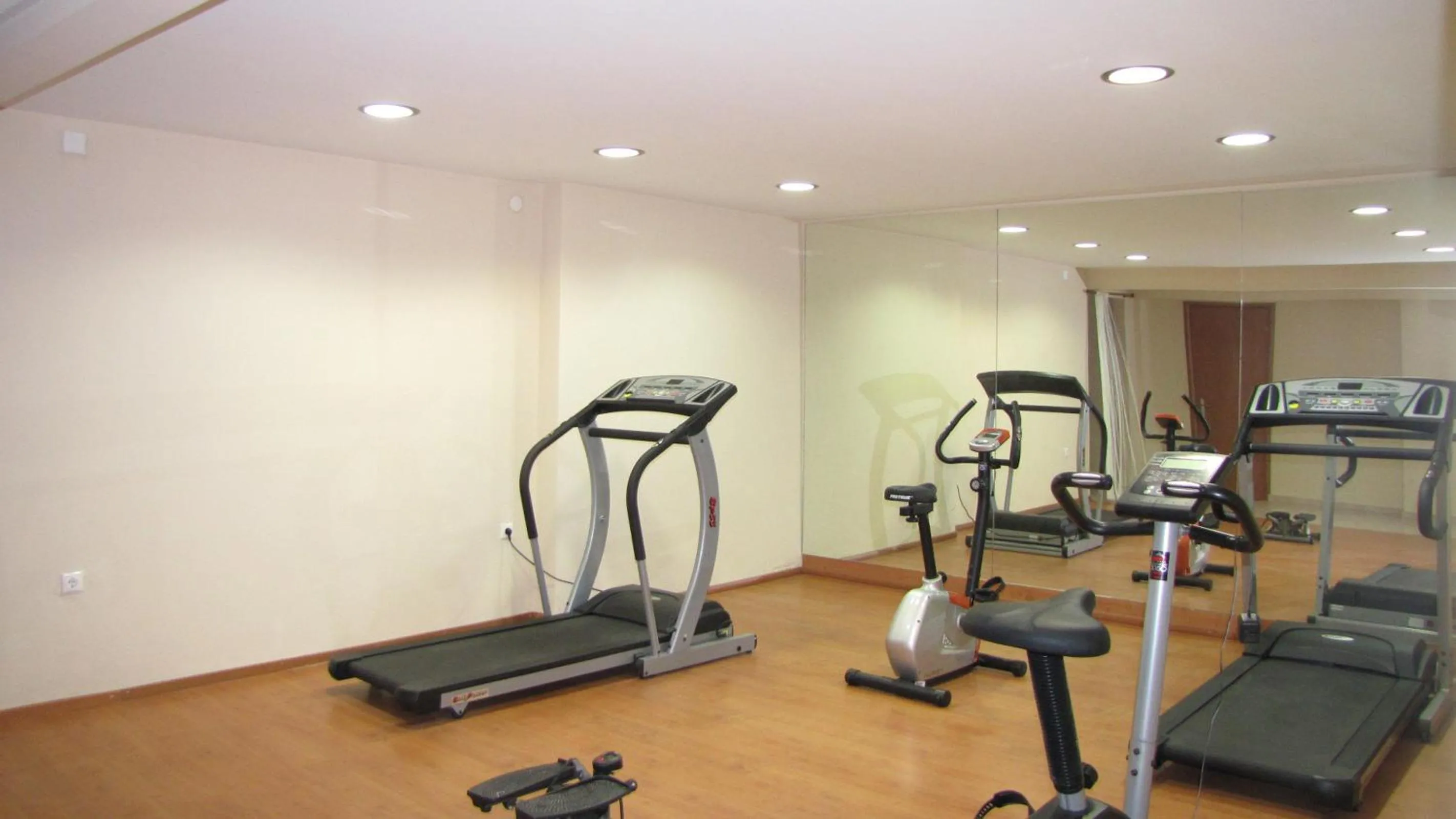 Fitness centre/facilities in Palirria Hotel & Studios