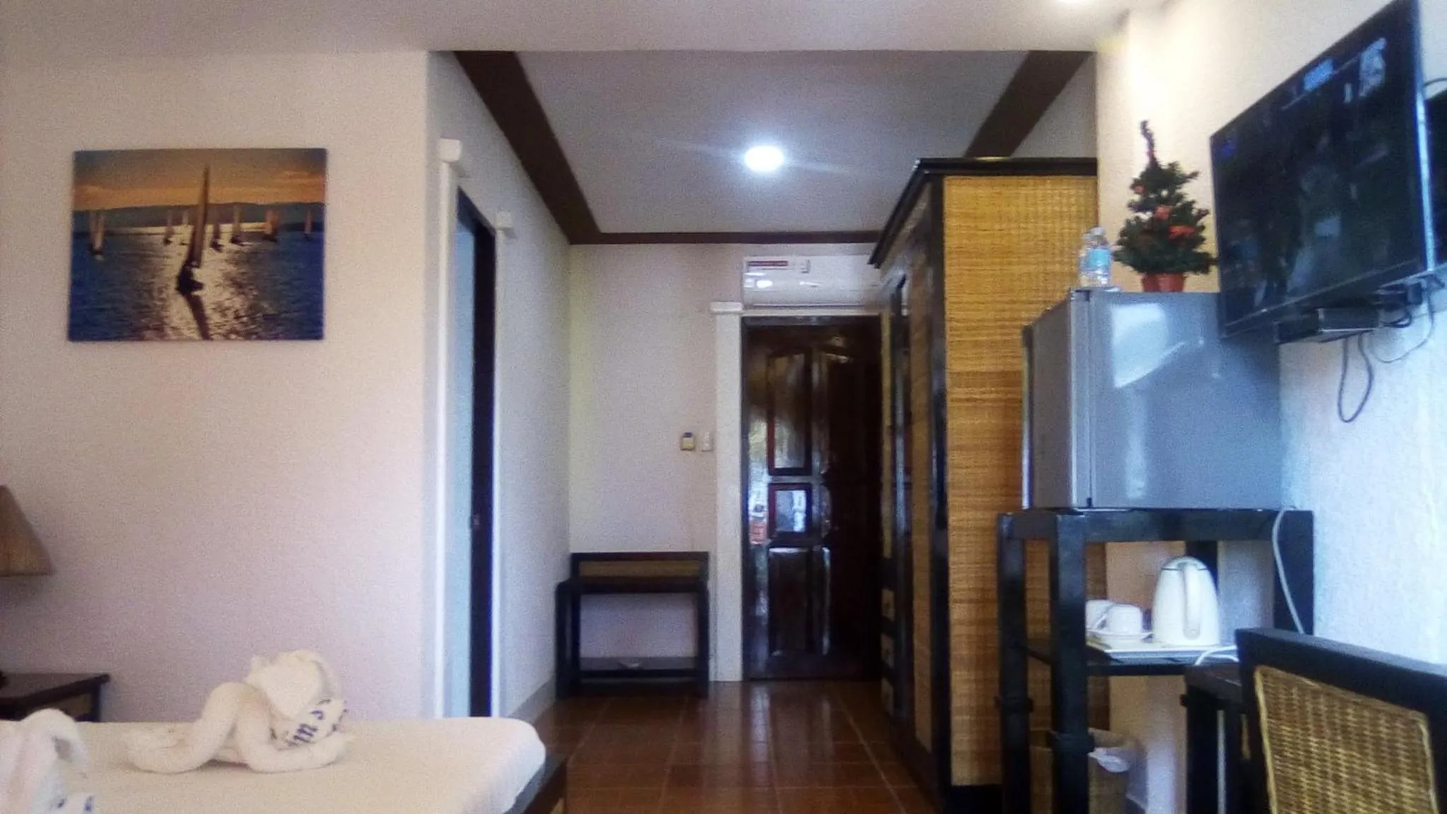 TV/Entertainment Center in Marlins Beach Resort