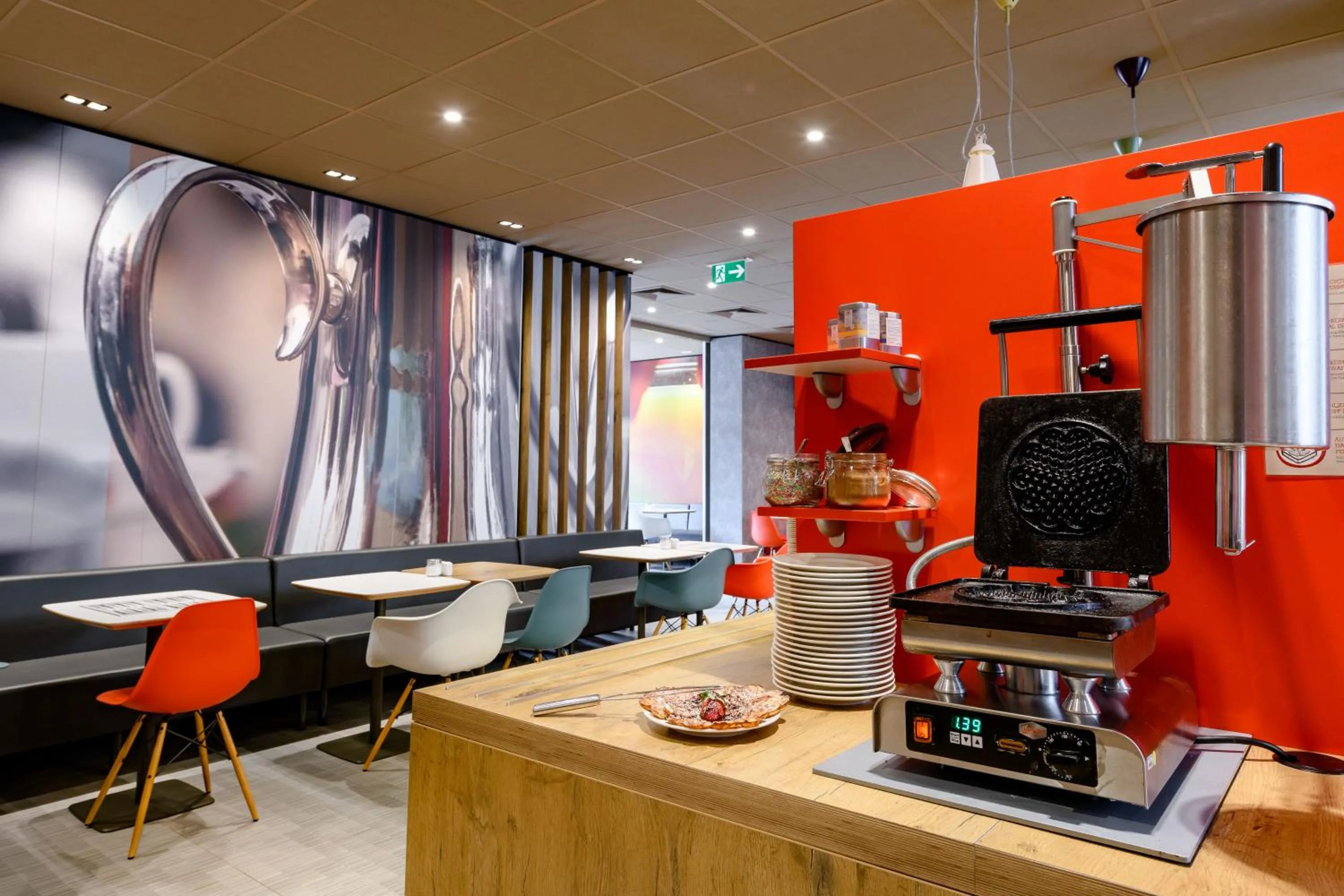 Buffet breakfast in ibis Mainz City