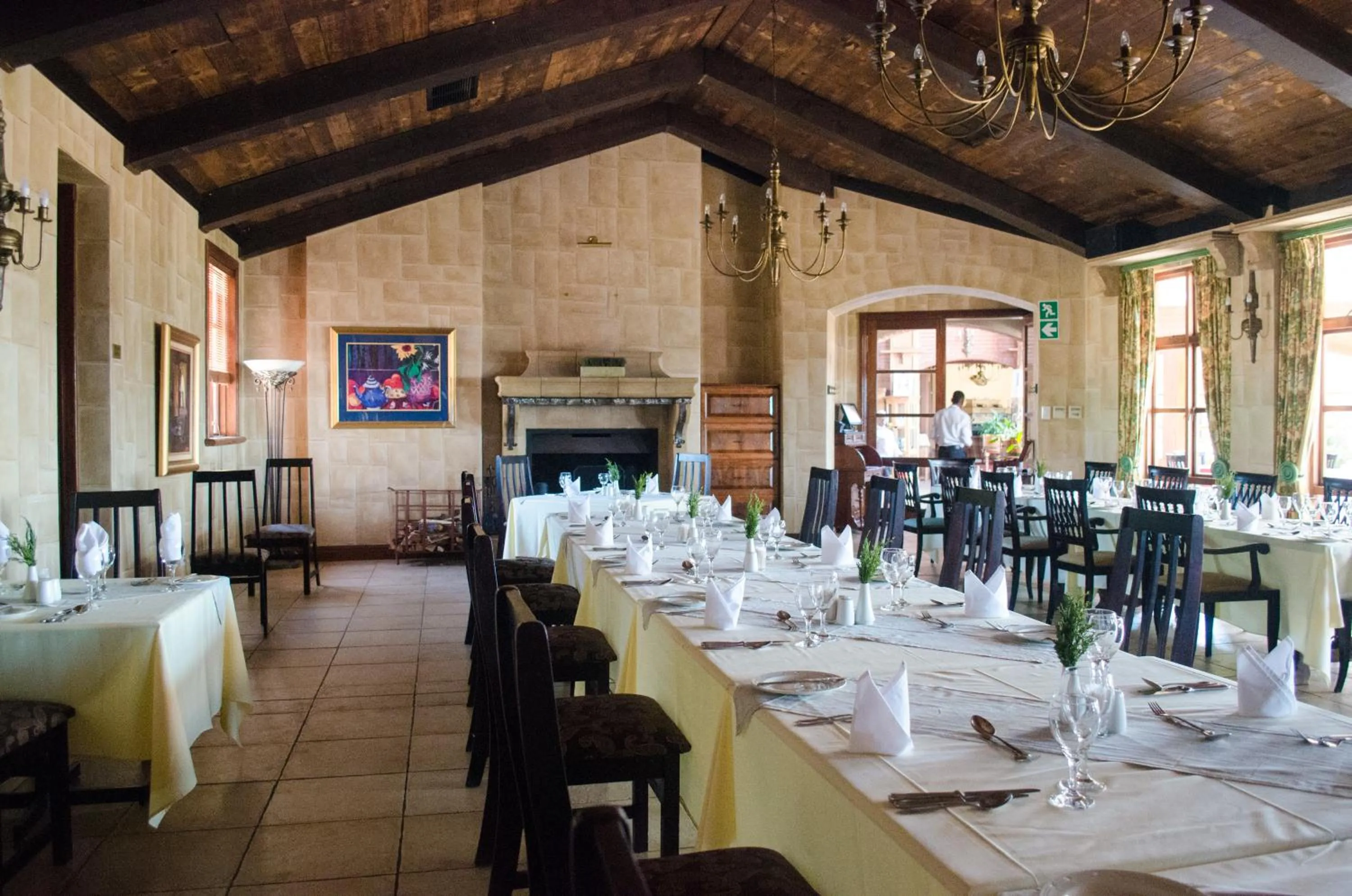 Dining area in Gooderson Kloppenheim Country Estate