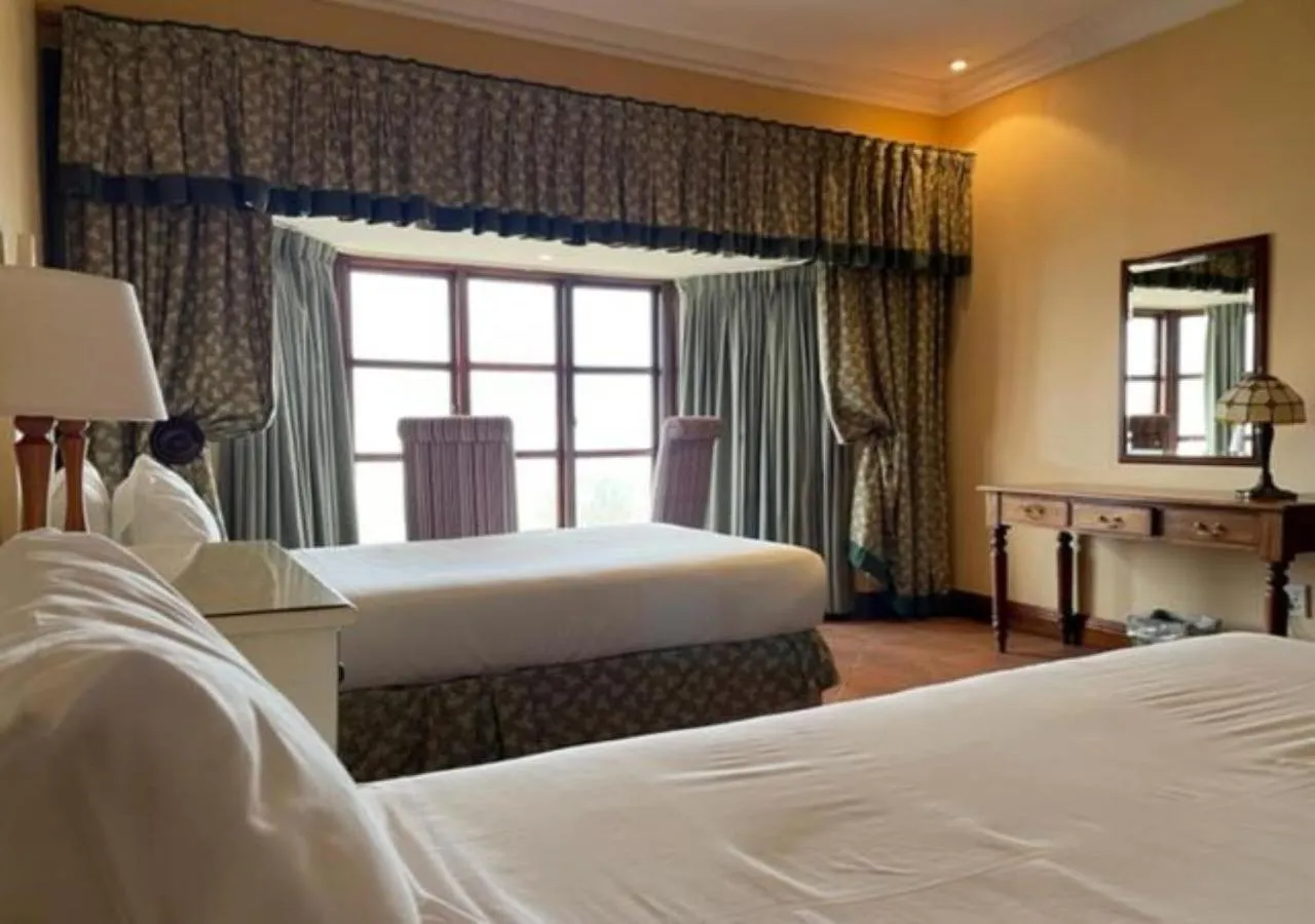 Bedroom, Bed in Gooderson Kloppenheim Country Estate