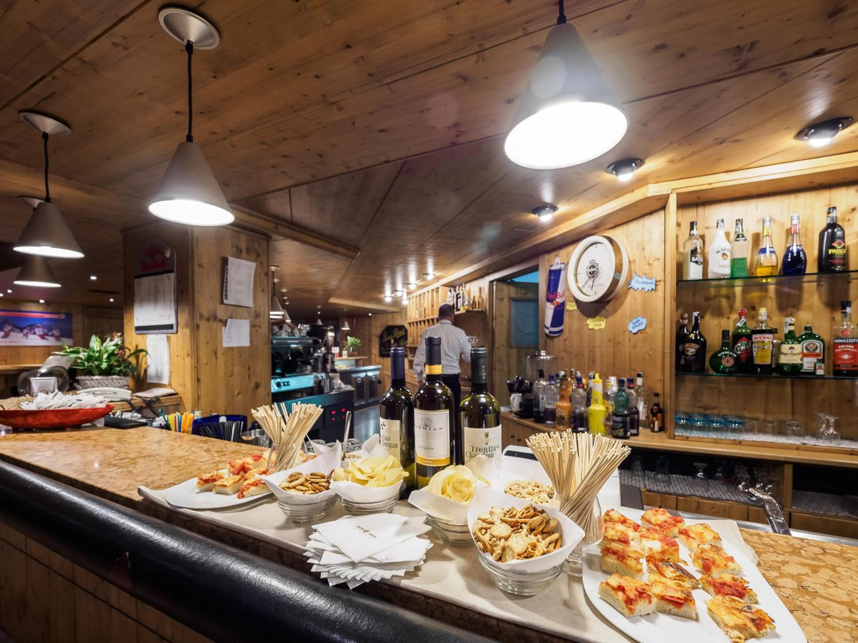 Lounge or bar in Hotel Piandineve