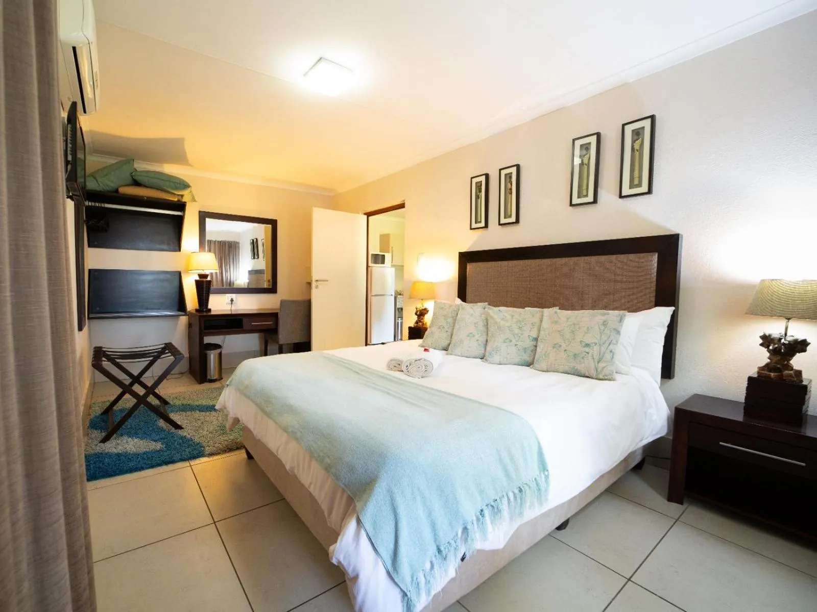 Bed in Sunriver Kalahari Lodge Riverside stay in Upington