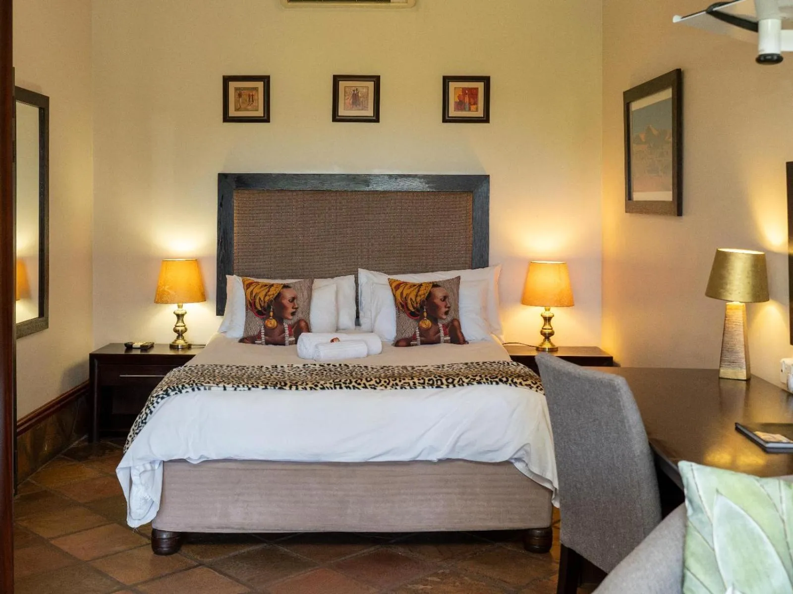 Bed in Sunriver Kalahari Lodge Riverside stay in Upington