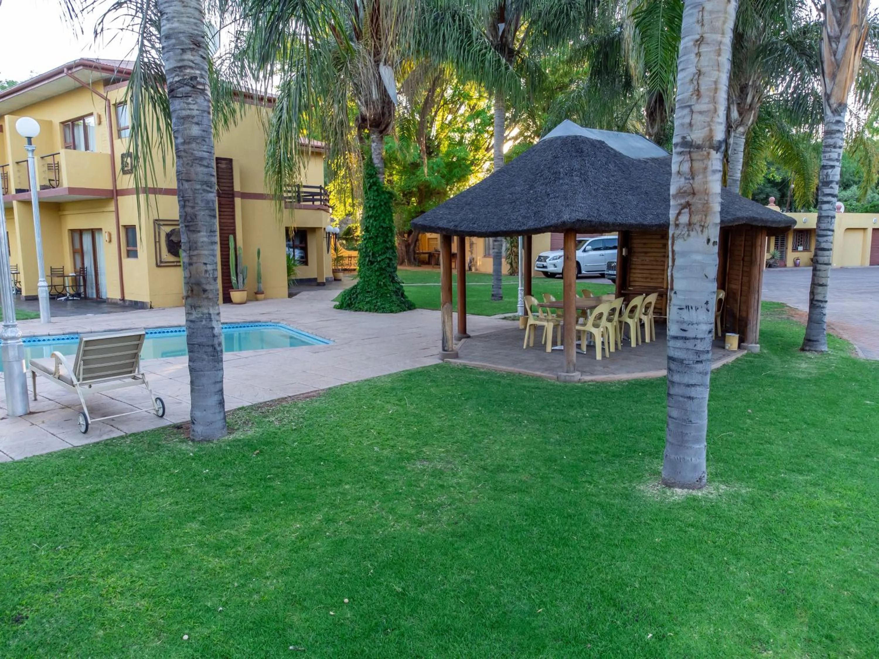 BBQ facilities in Sunriver Kalahari Lodge Riverside stay in Upington