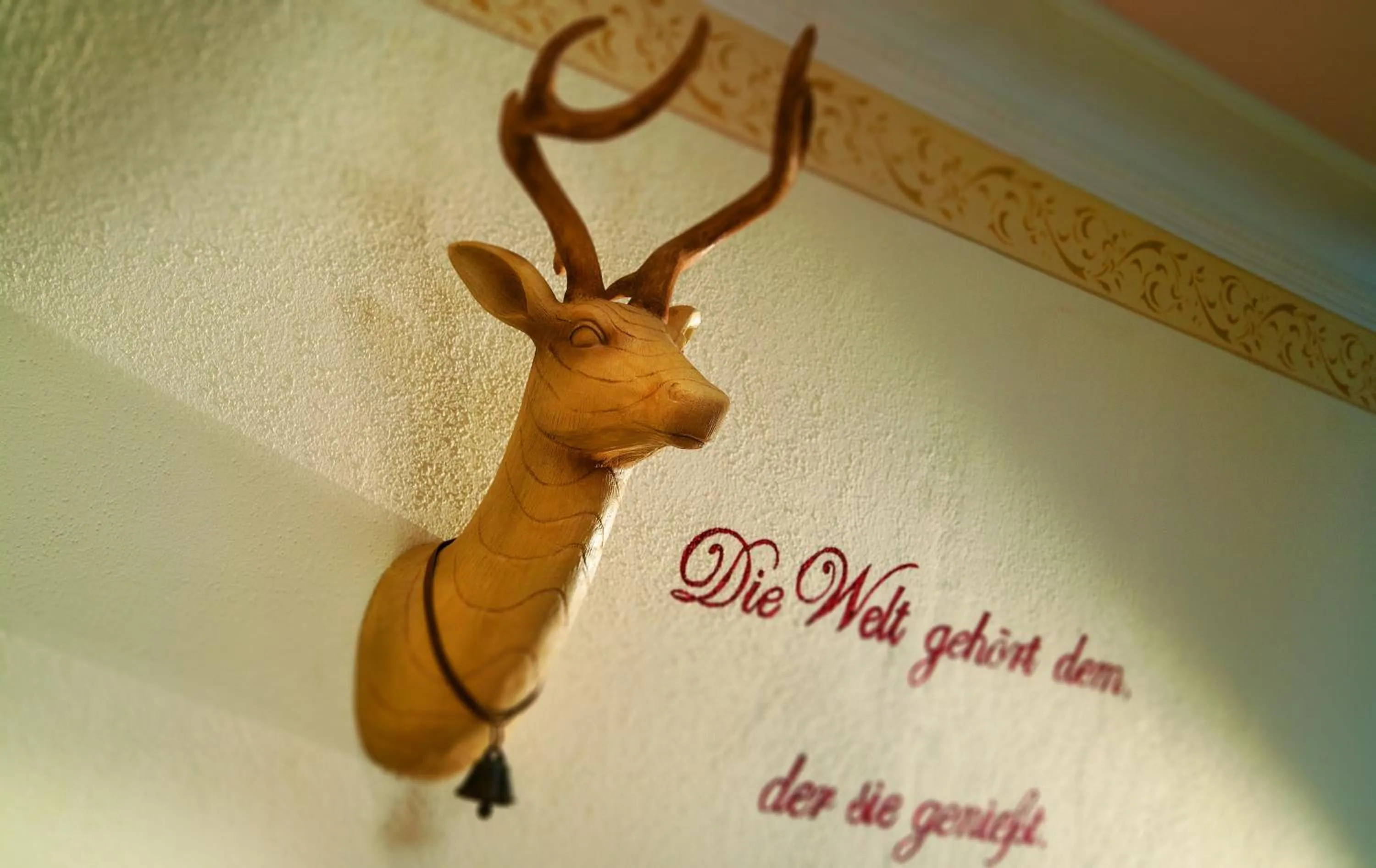 Decorative detail in Hotel Garni Chasa Sulai